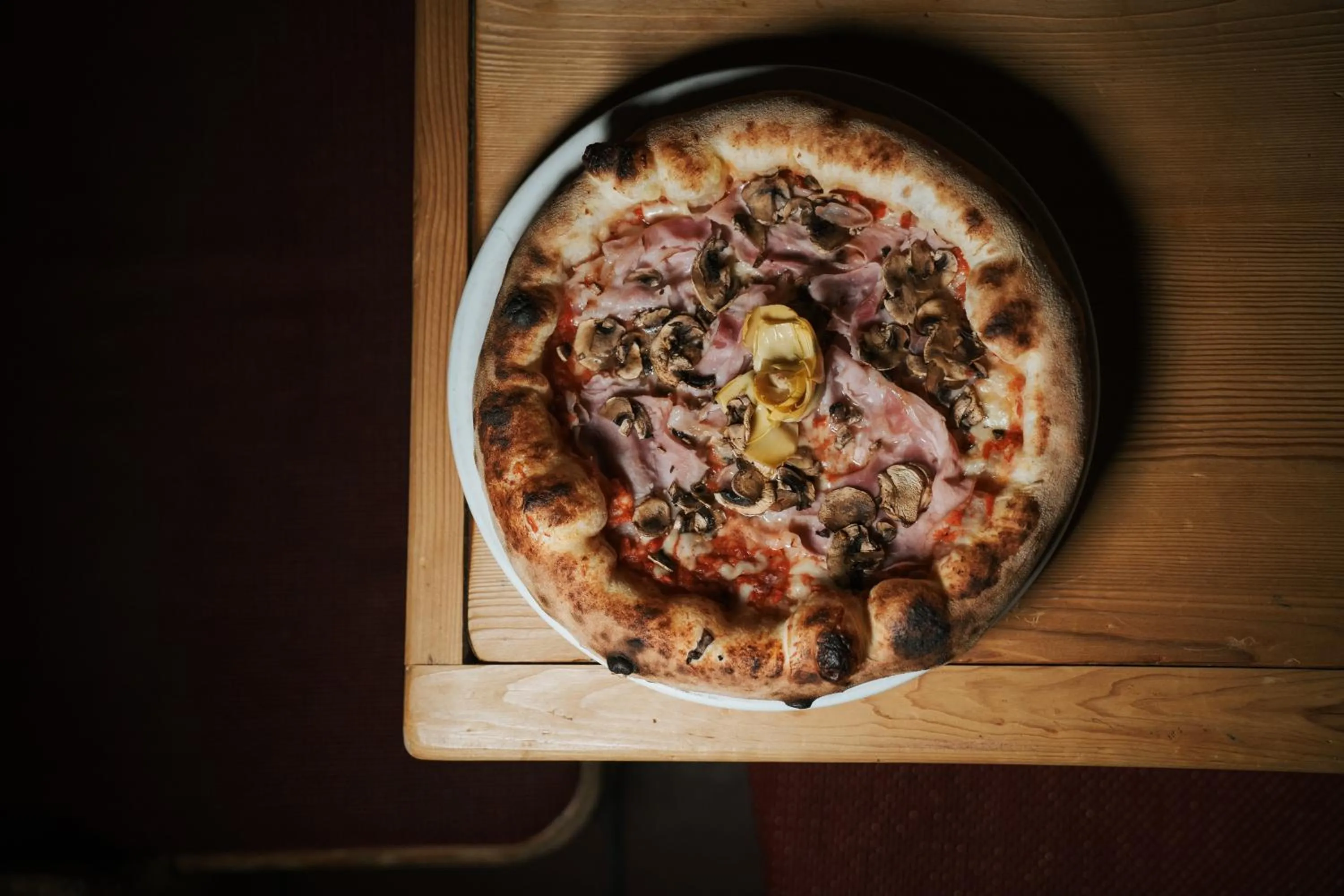 Food in La Tambra - Residence - Central with Restaurant