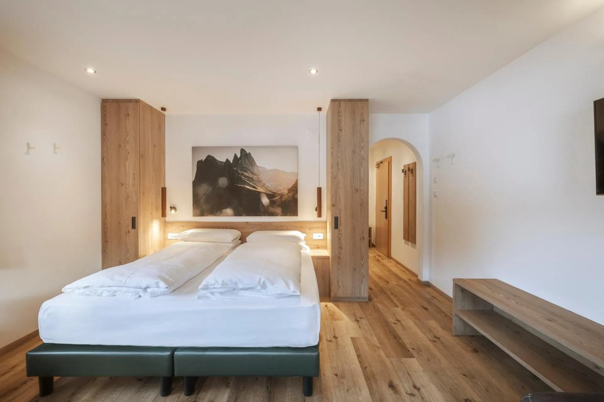 Bed in La Tambra - Residence - Central with Restaurant