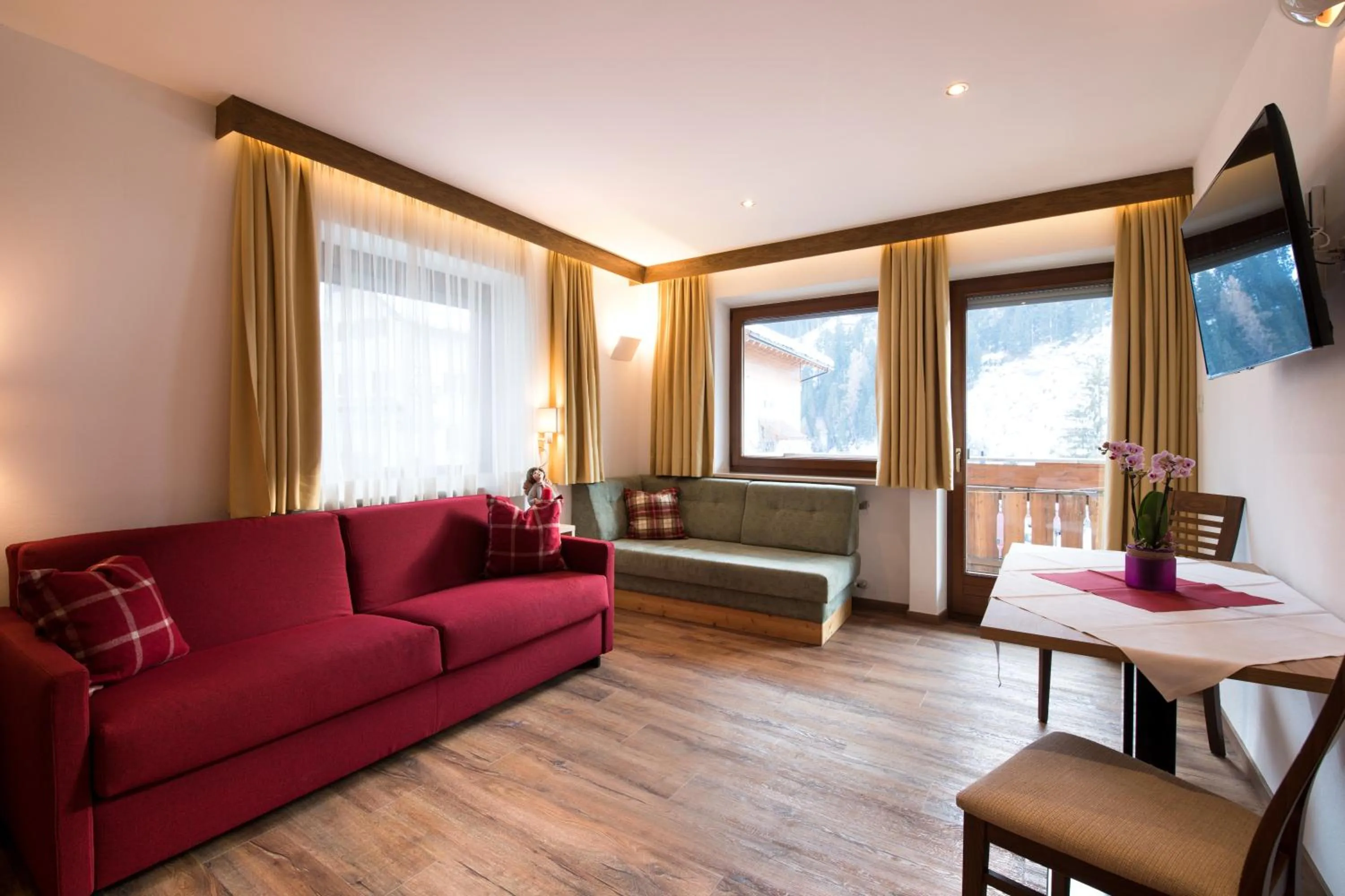 Living room in La Tambra - Residence - Central with Restaurant