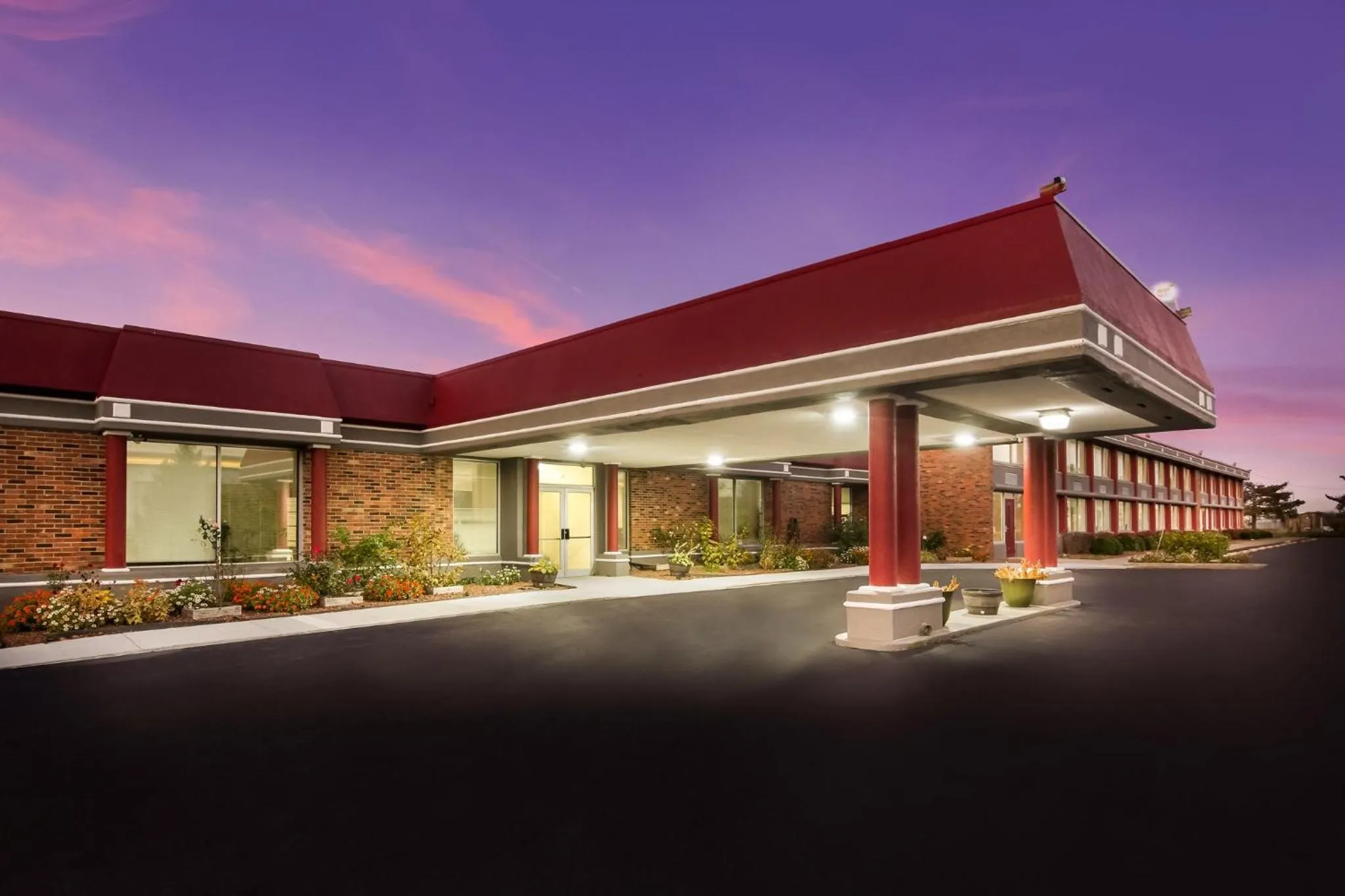 Property building in Red Roof Inn Winchester - Lexington East