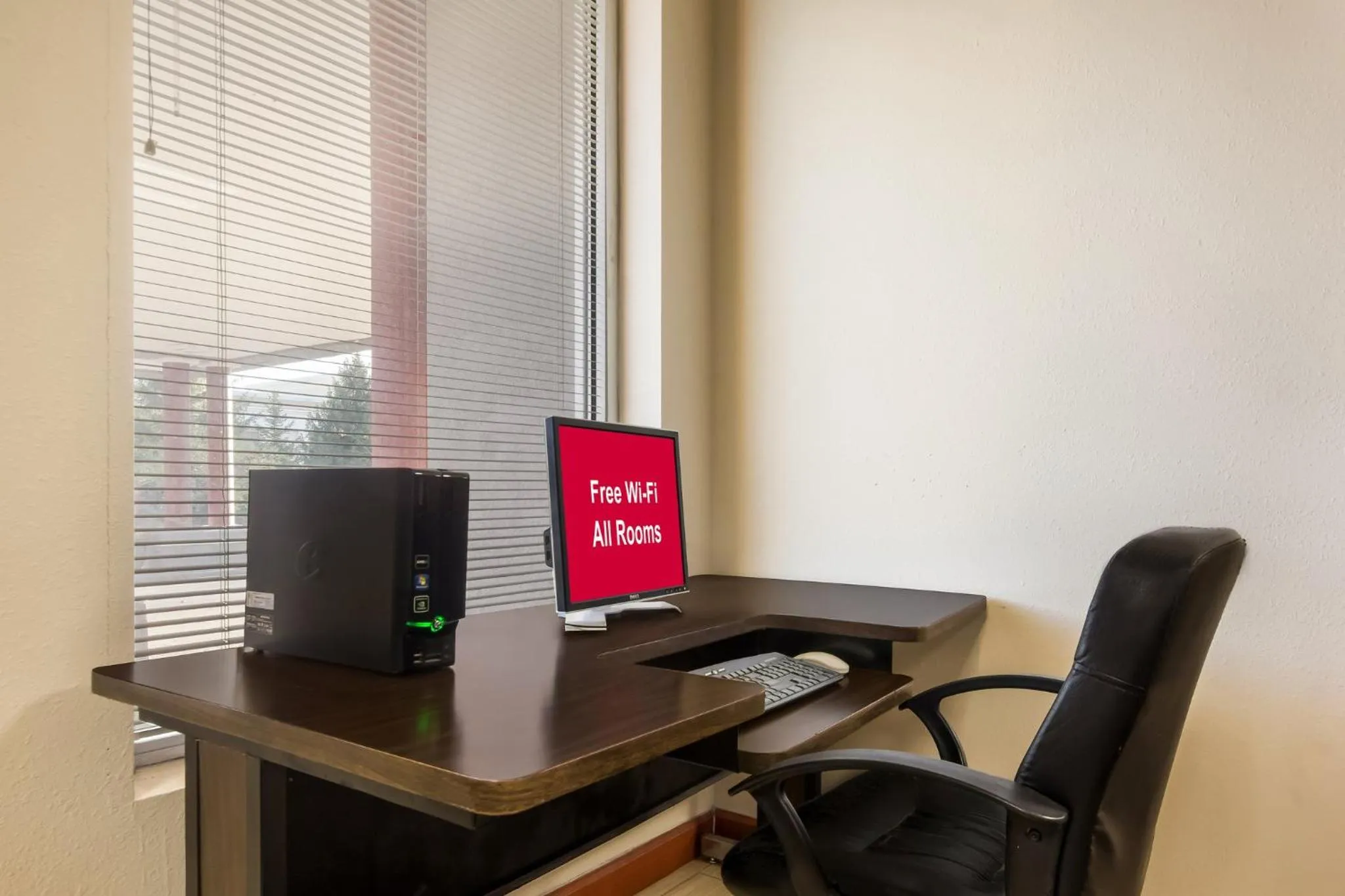 Business facilities in Red Roof Inn Winchester - Lexington East