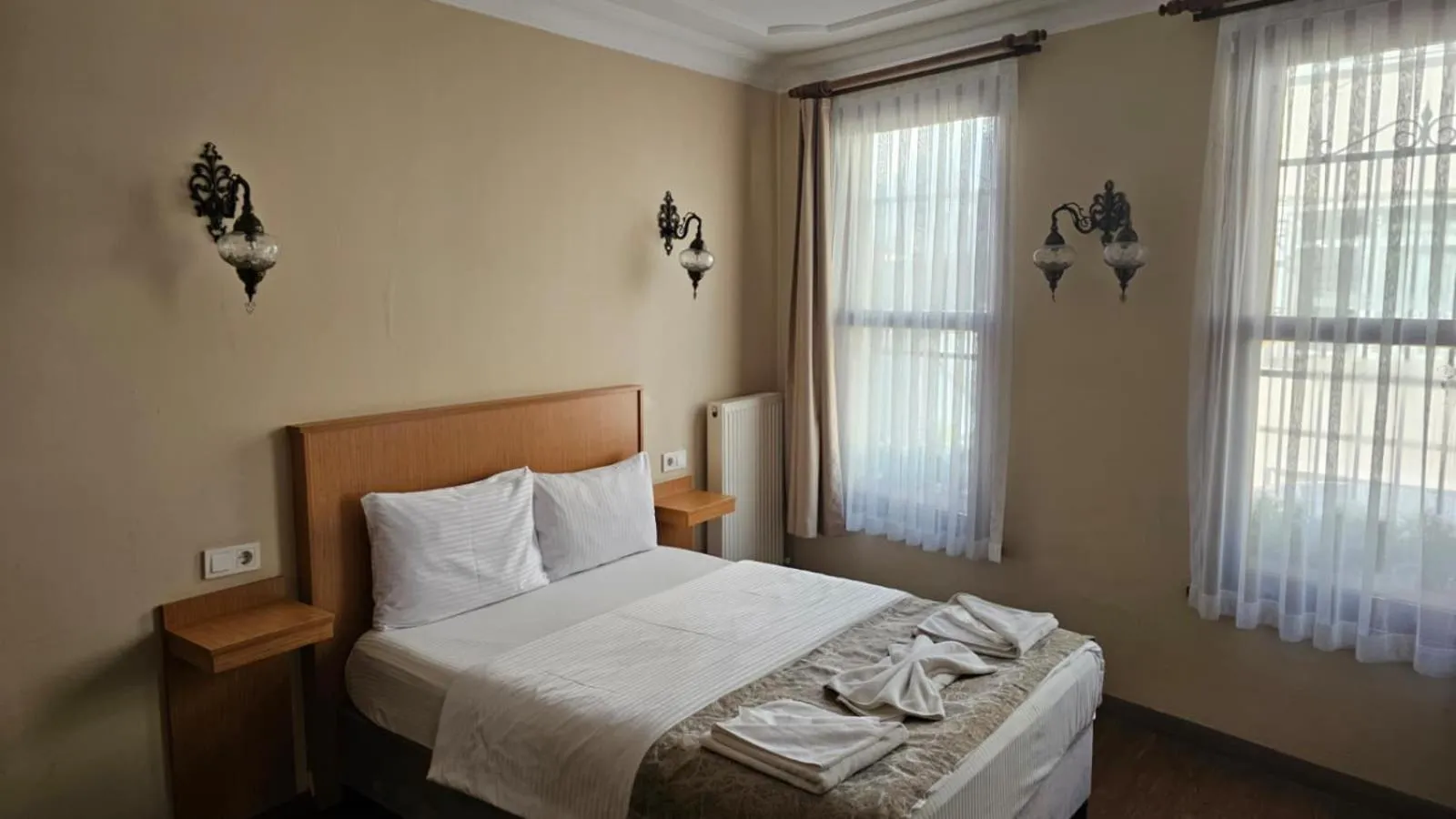 Bed in Ottoman Elegance Hotel