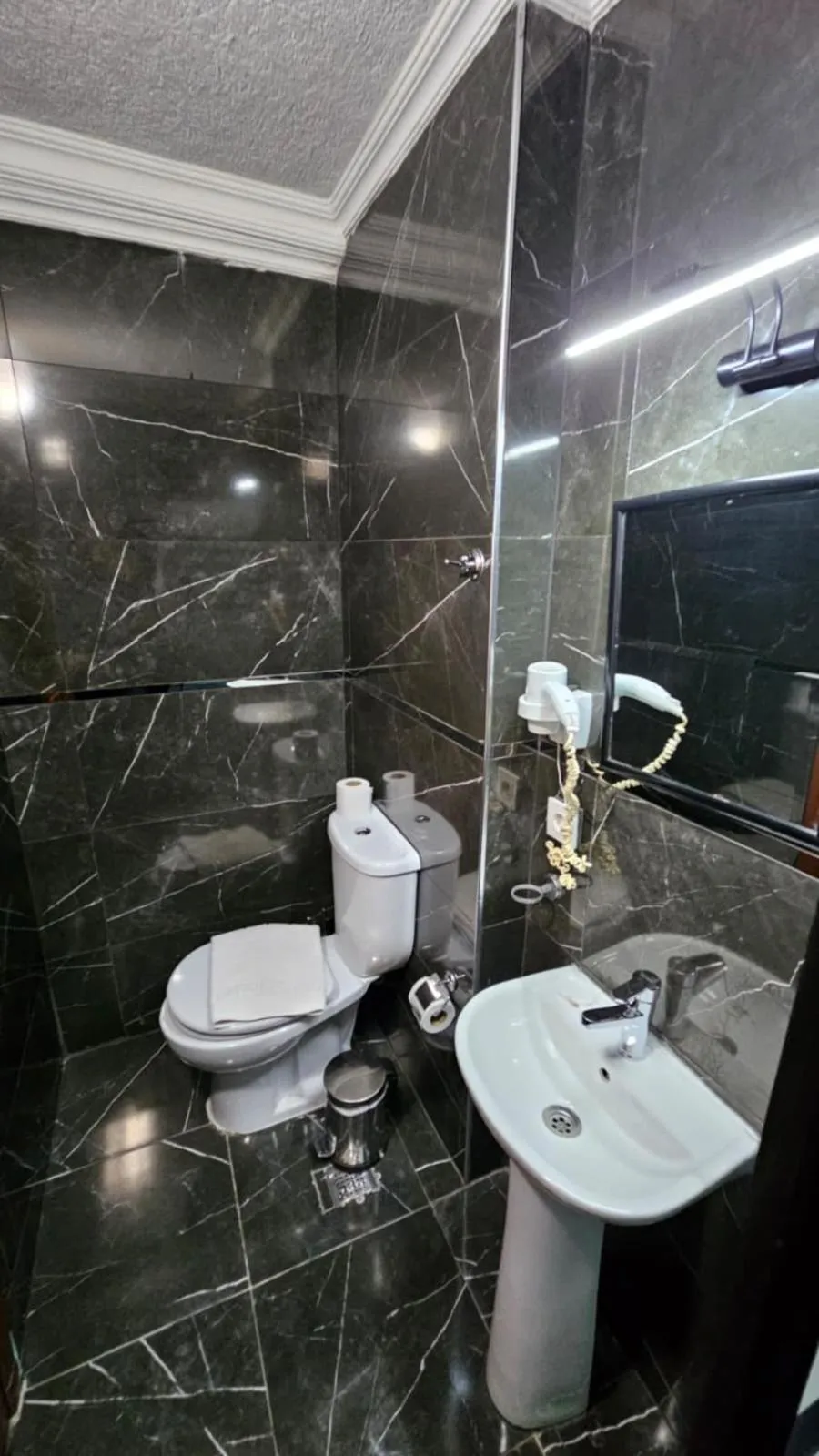 Toilet in Ottoman Elegance Hotel