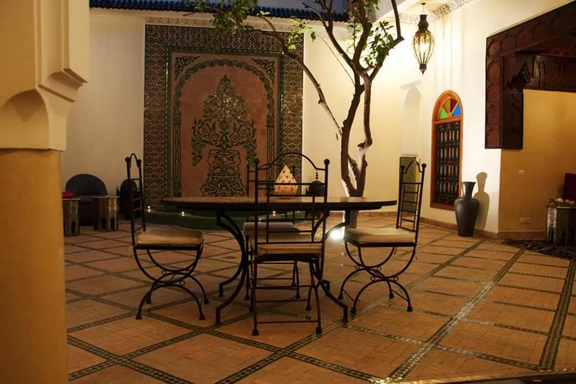 Restaurant/places to eat in Riad Granvilier