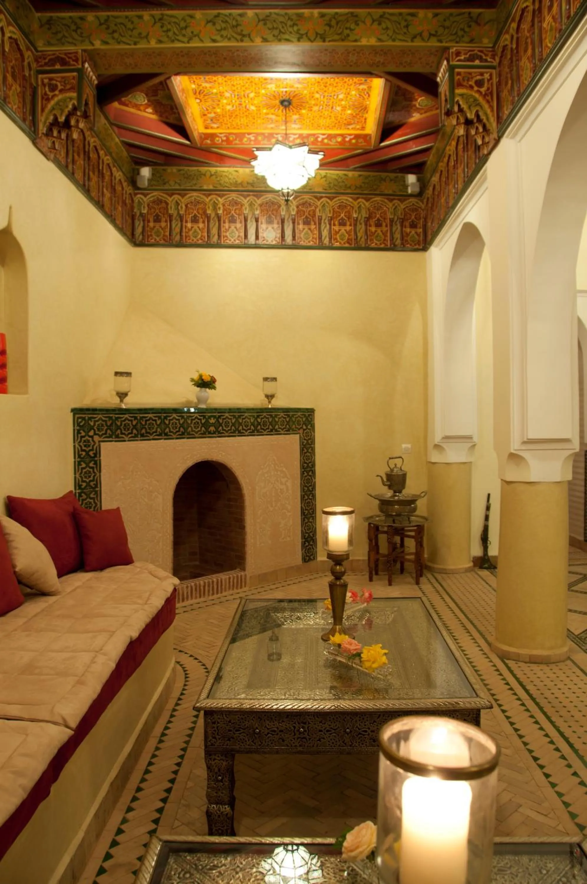 Communal lounge/ TV room, Bed in Riad Granvilier