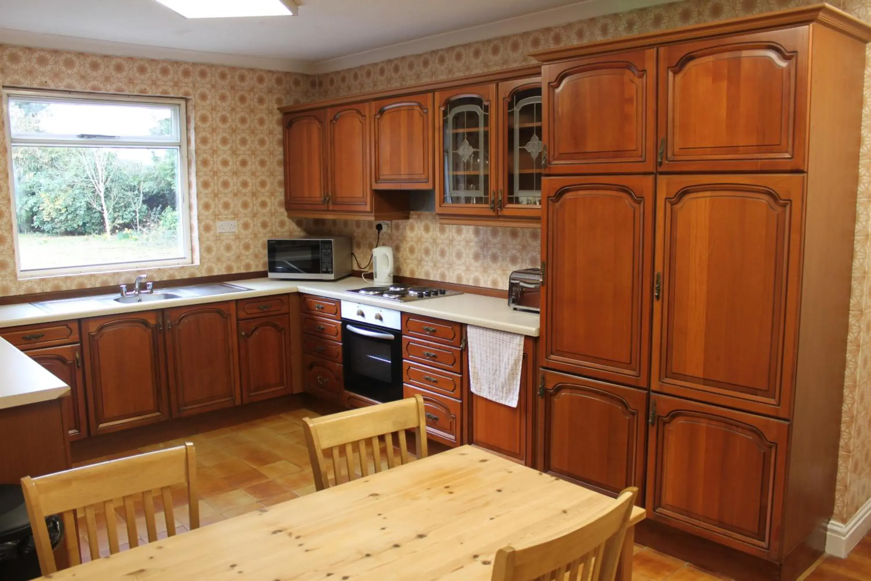 Kitchen or kitchenette, Kitchen/Kitchenette in Brookside Lodge