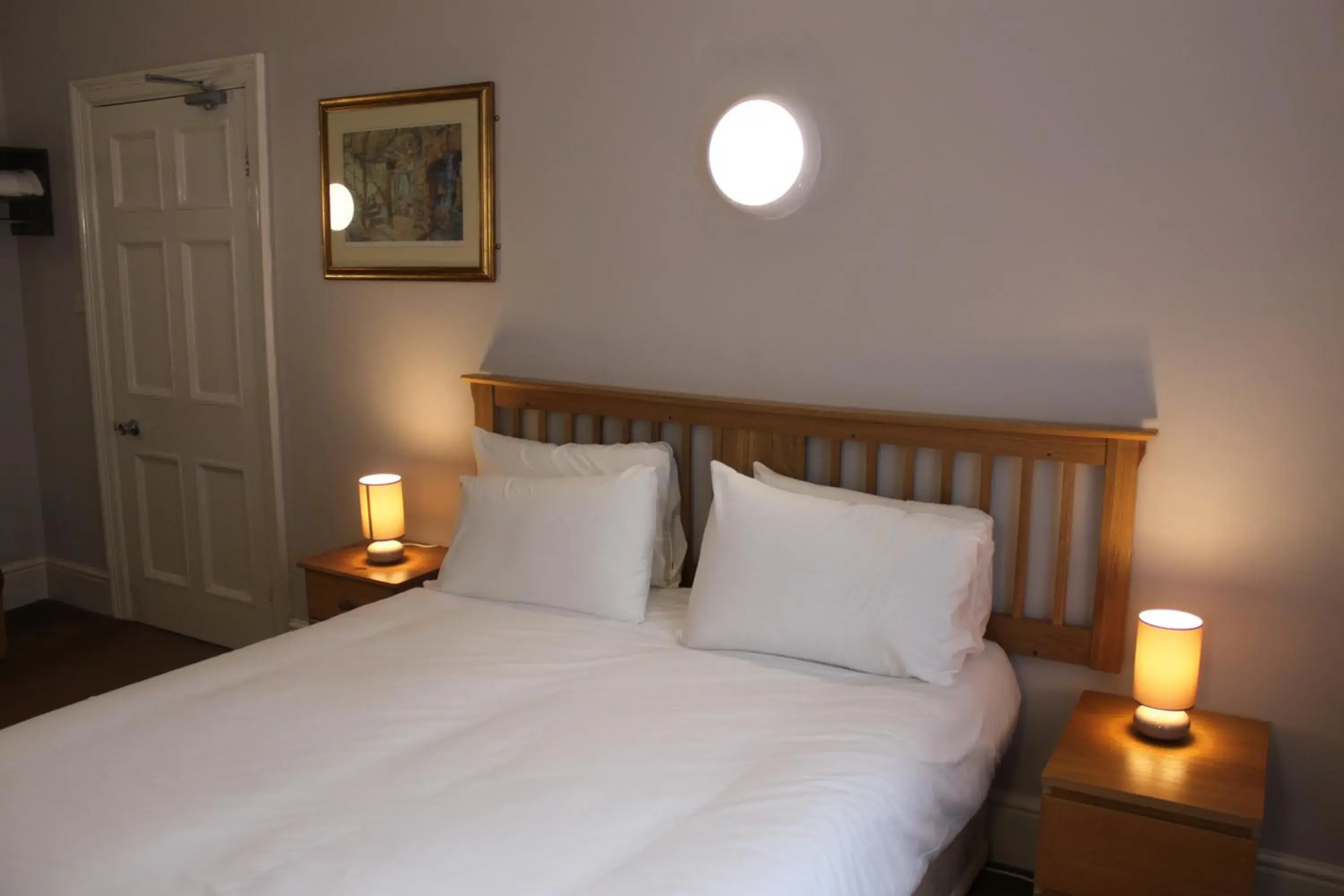 Bedroom, Bed in Brookside Lodge