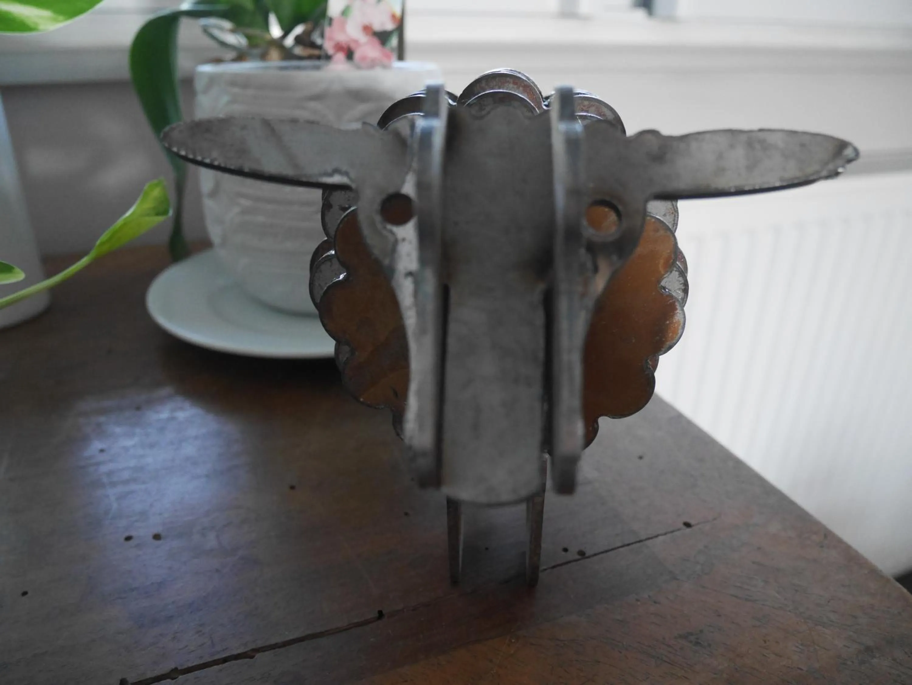 Decorative detail in Le Jardin de la Reyssouze