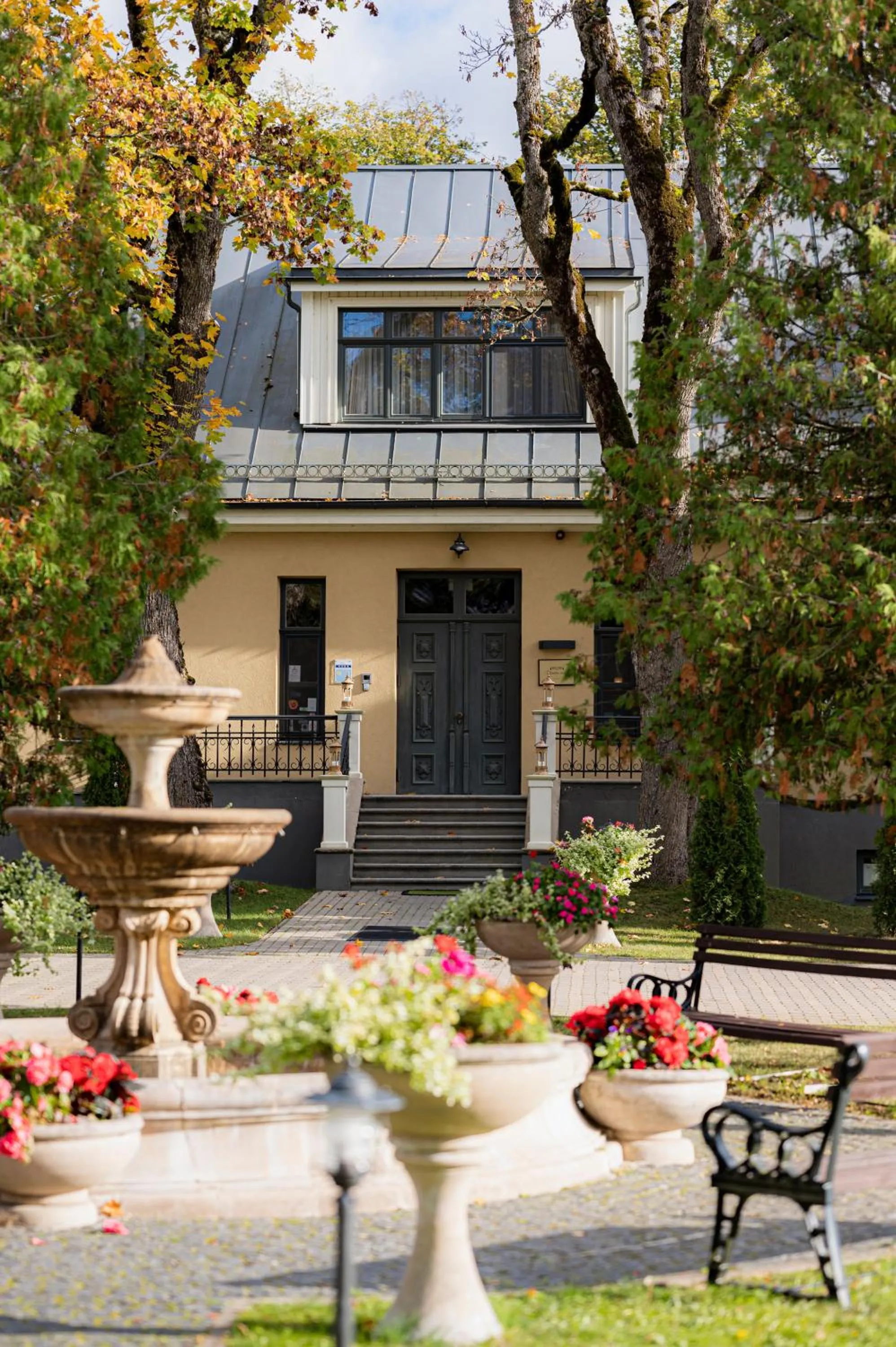 Facade/entrance in Skrunda Manor