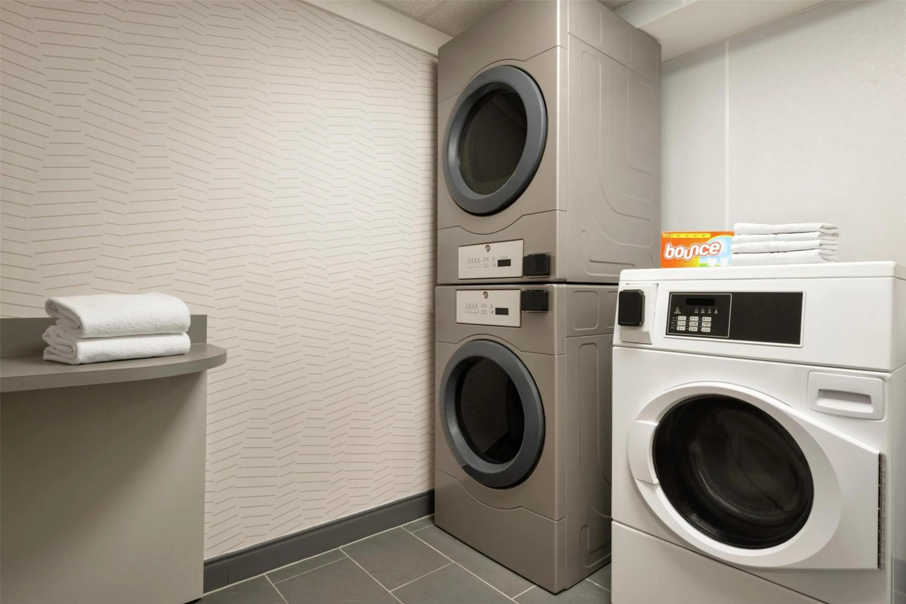 laundry in Hampton Inn Lancaster