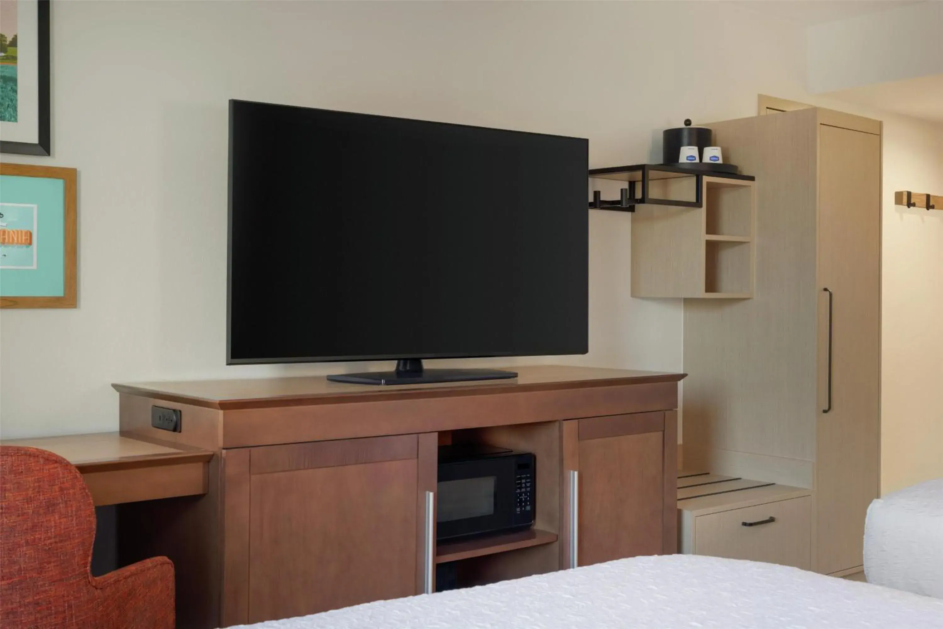 Bed in Hampton Inn Lancaster Bed in Hampton Inn Lancaster