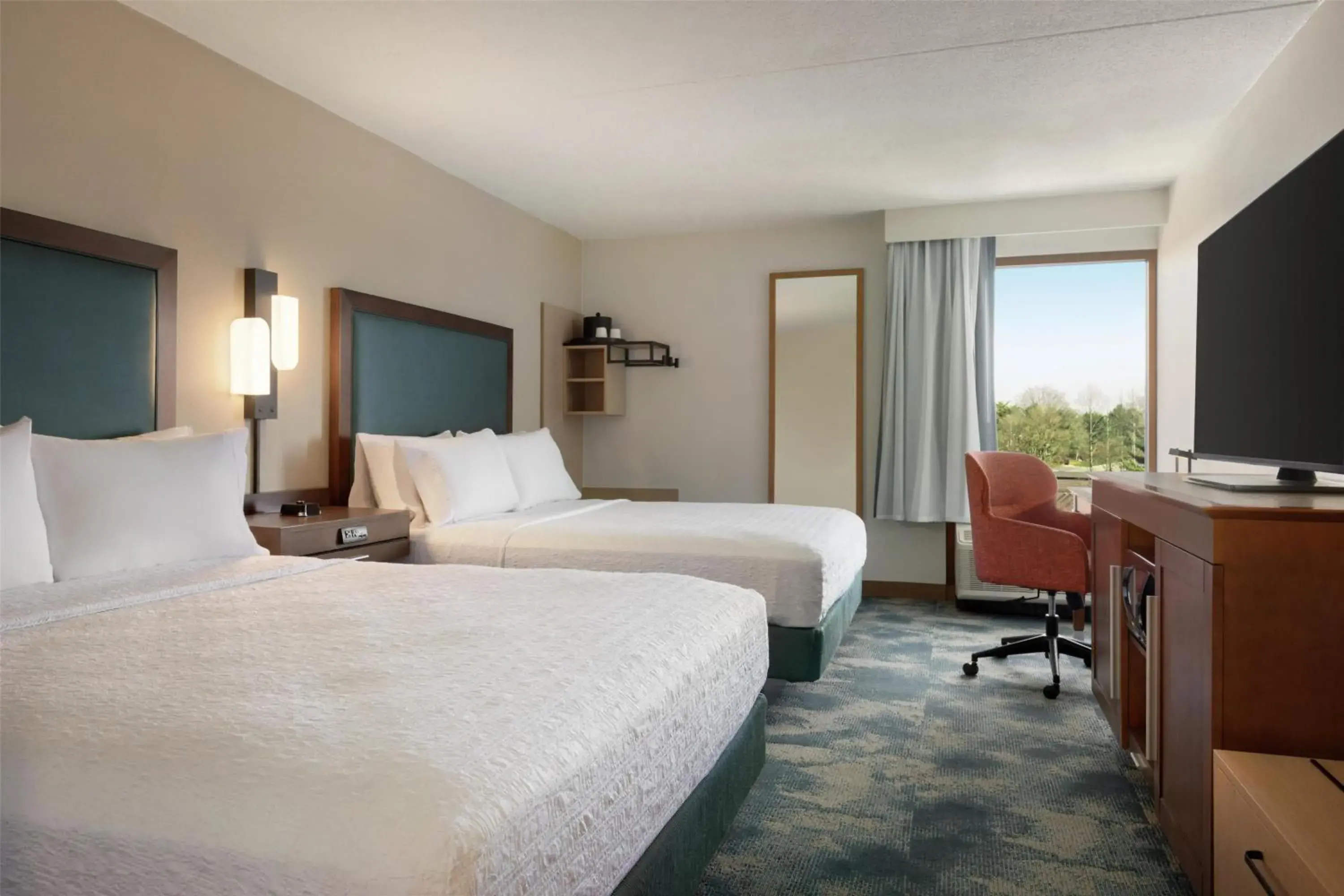 Bed in Hampton Inn Lancaster Bed in Hampton Inn Lancaster