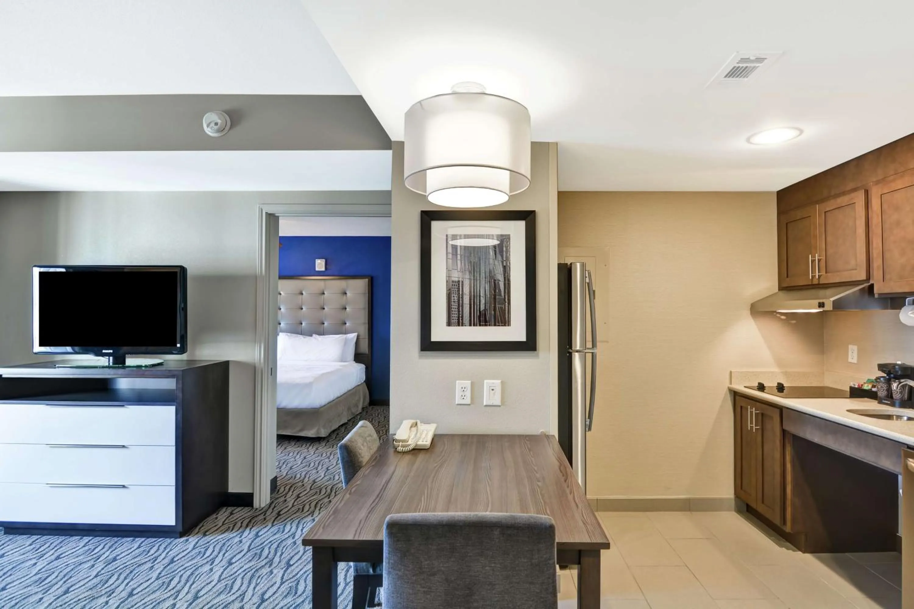 Living room, Bed in Homewood Suites by Hilton Houston Near the Galleria