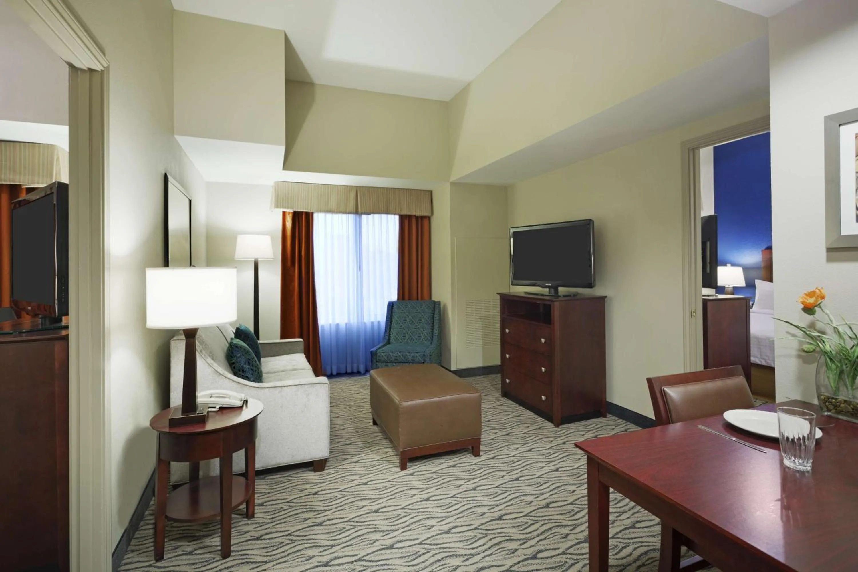 Living room in Homewood Suites by Hilton Houston Near the Galleria