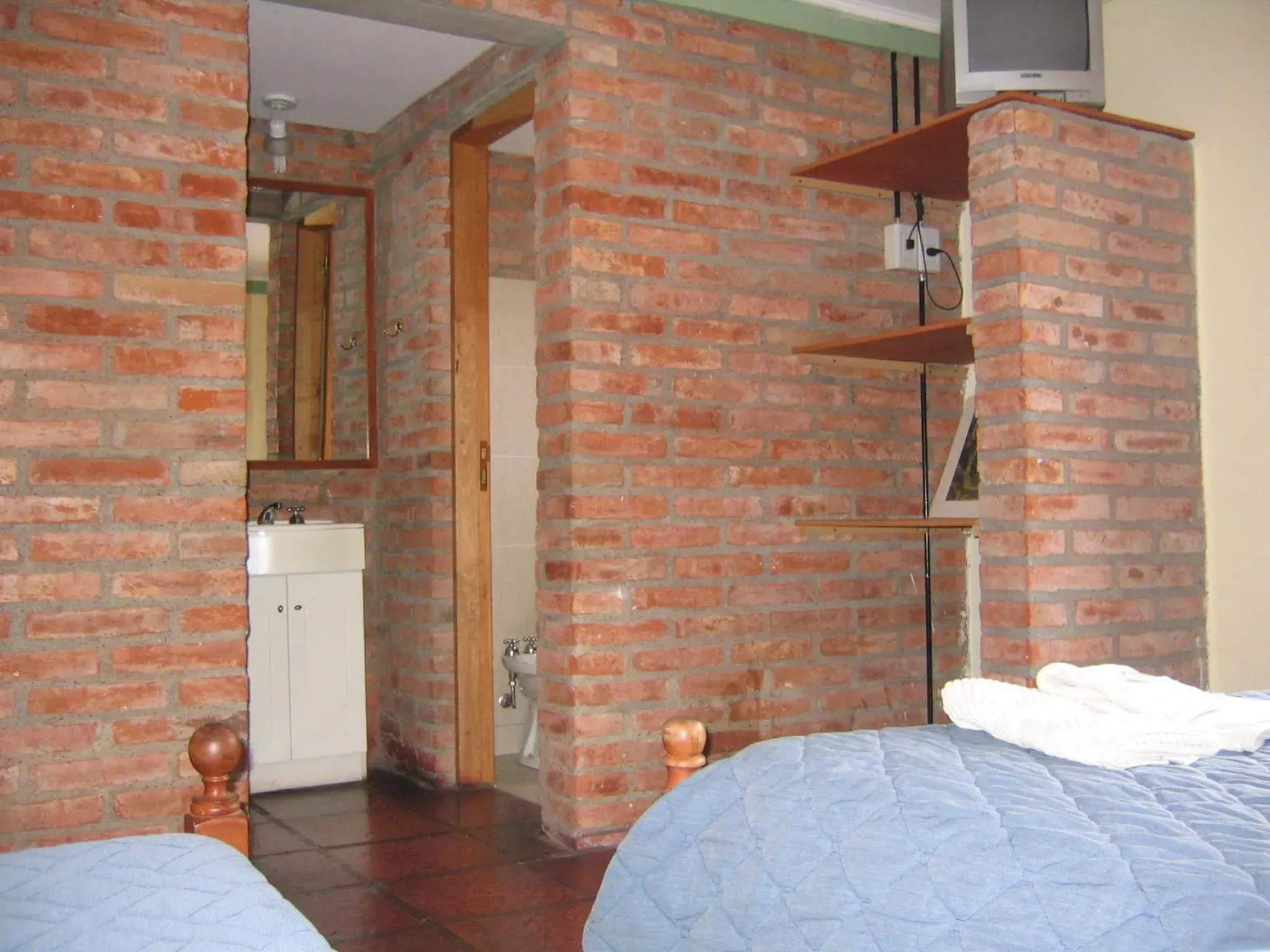 Double Room with Private Bathroom in Calafate Hostel Double Room with Private Bathroom in Calafate Hostel