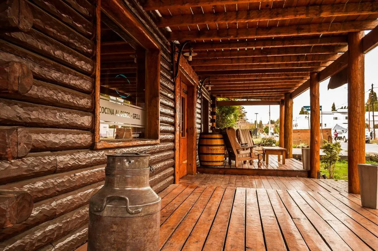 Facade/entrance in Calafate Hostel