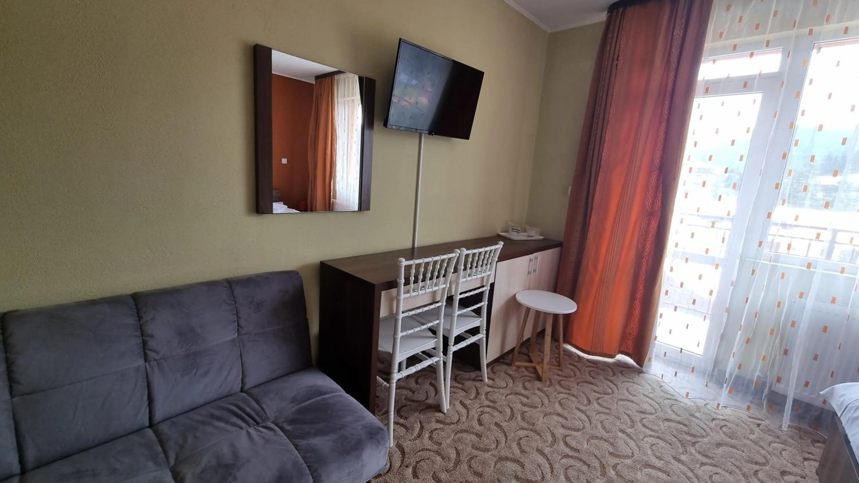 Photo of the whole room, Bed in Hotel Iri