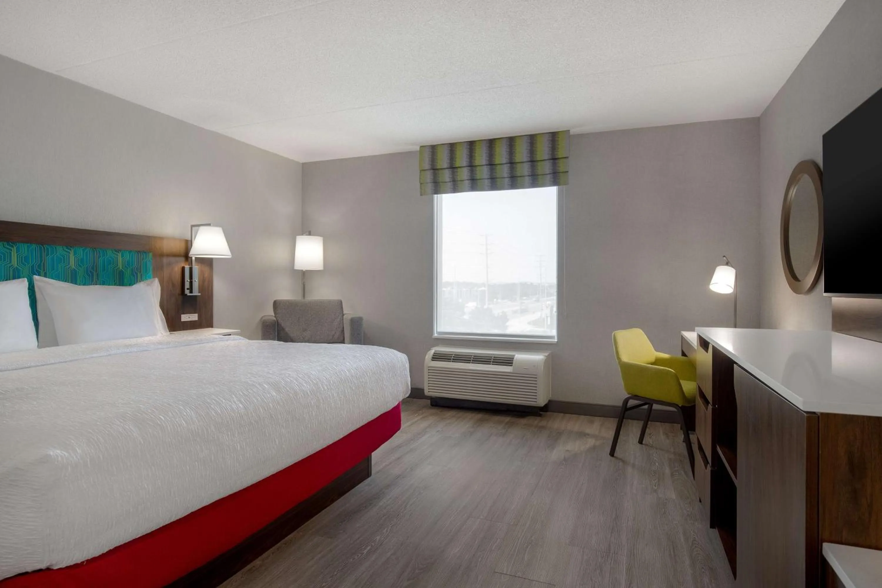 Bed in Hampton Inn by Hilton Brampton - Toronto