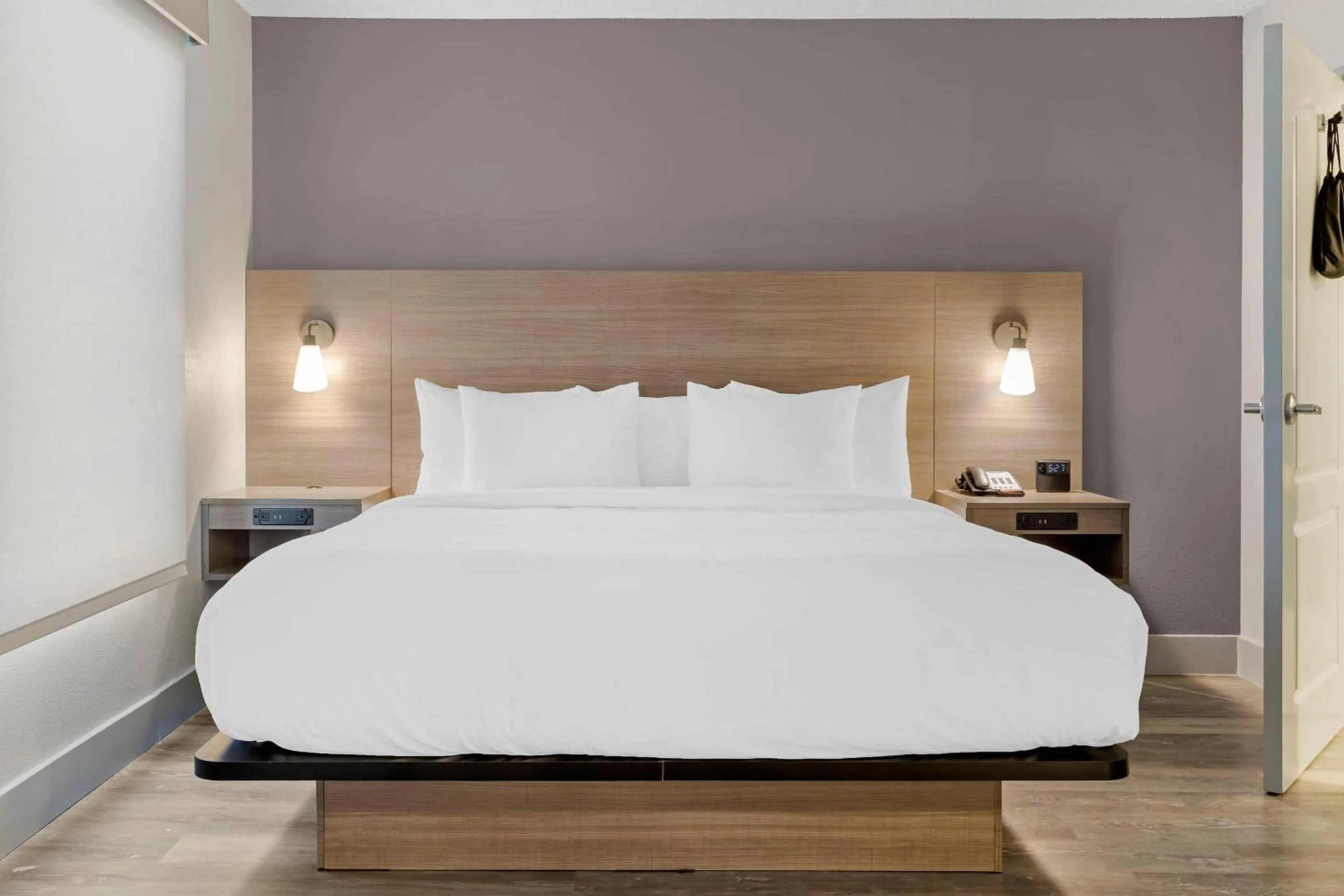 Bedroom, Bed in The Angler Hotel Livingston, an Ascend Collection Hotel