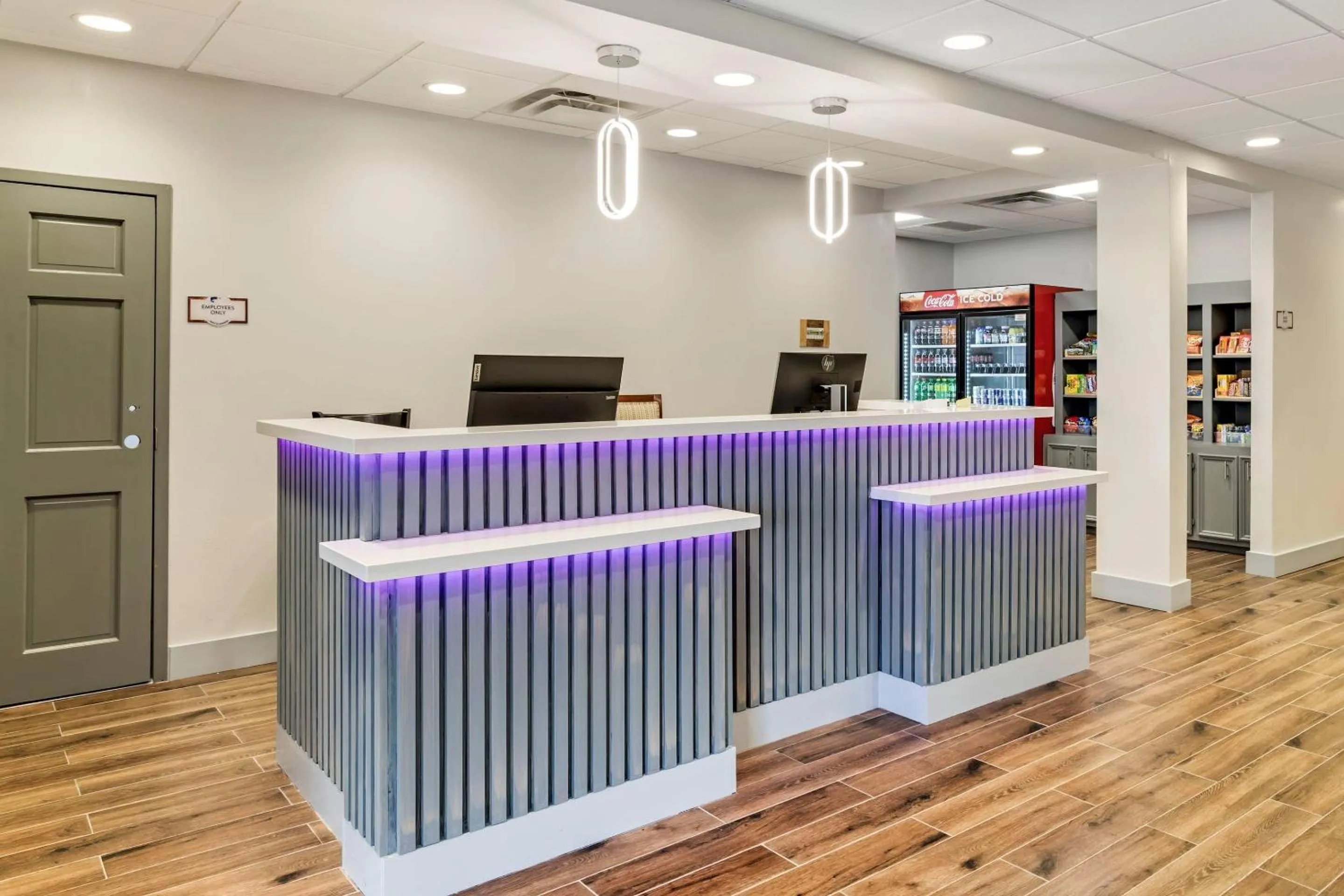 Lobby or reception in The Angler Hotel Livingston, an Ascend Collection Hotel