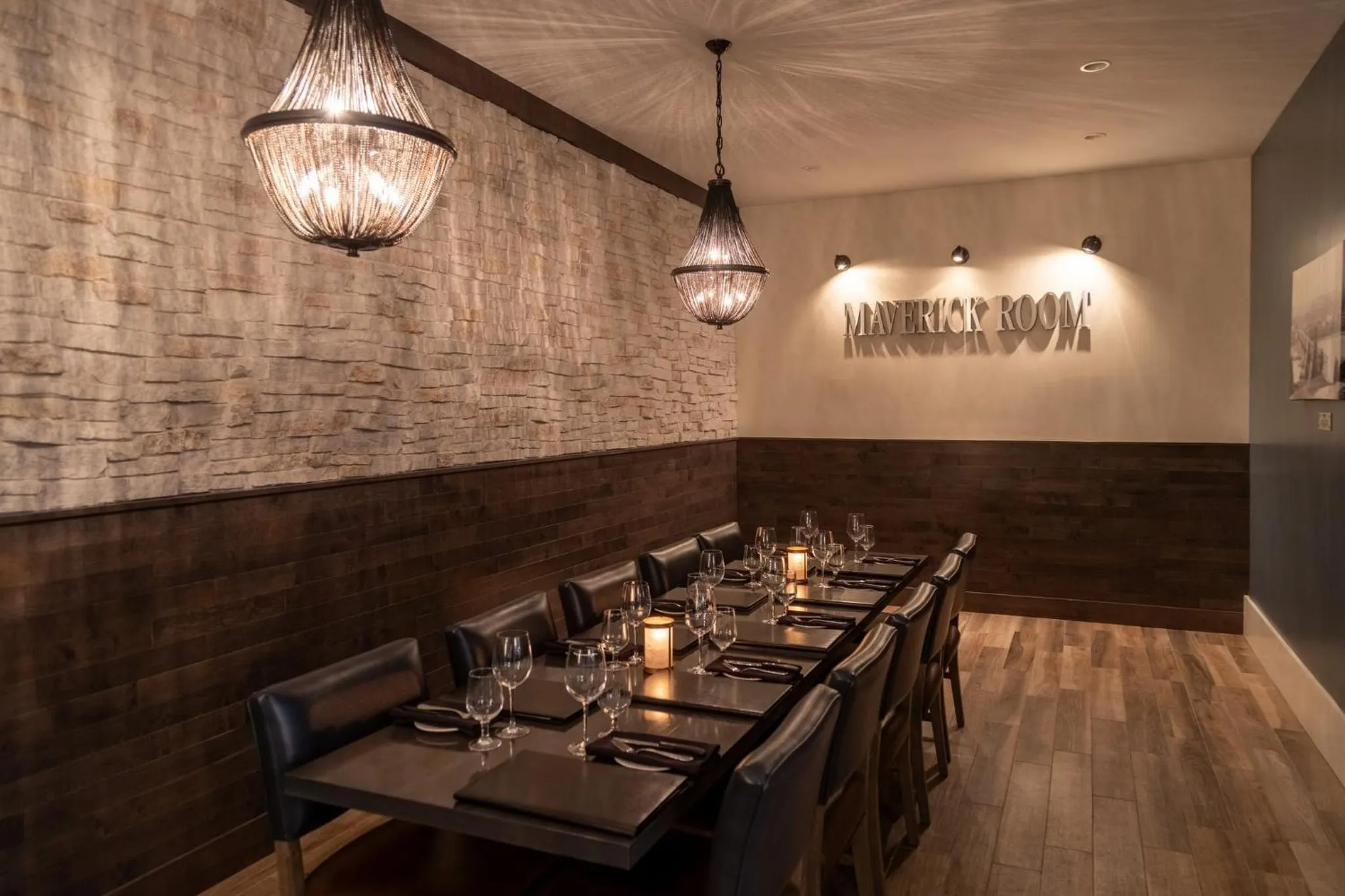 Restaurant/places to eat in Crowne Plaza Fredericton Lord Beaverbrook by IHG