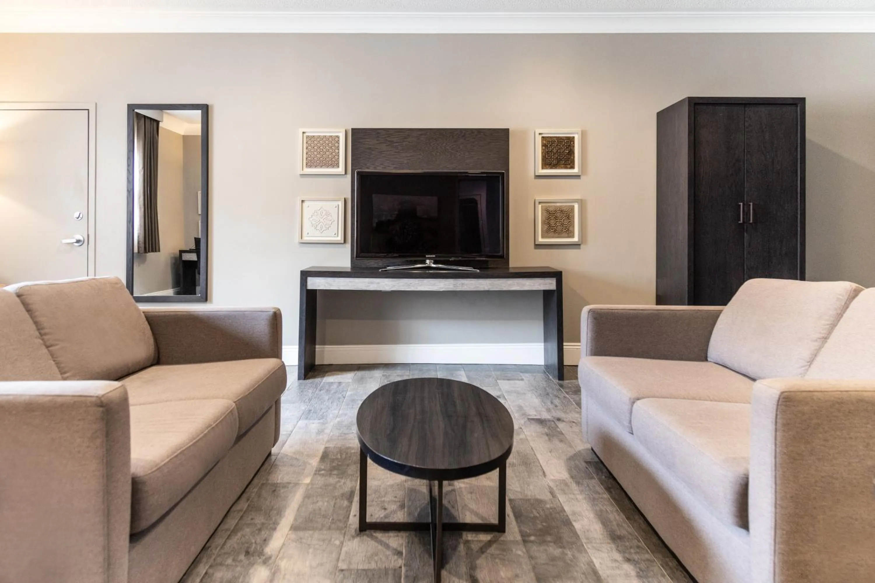 Photo of the whole room in Crowne Plaza Fredericton Lord Beaverbrook by IHG