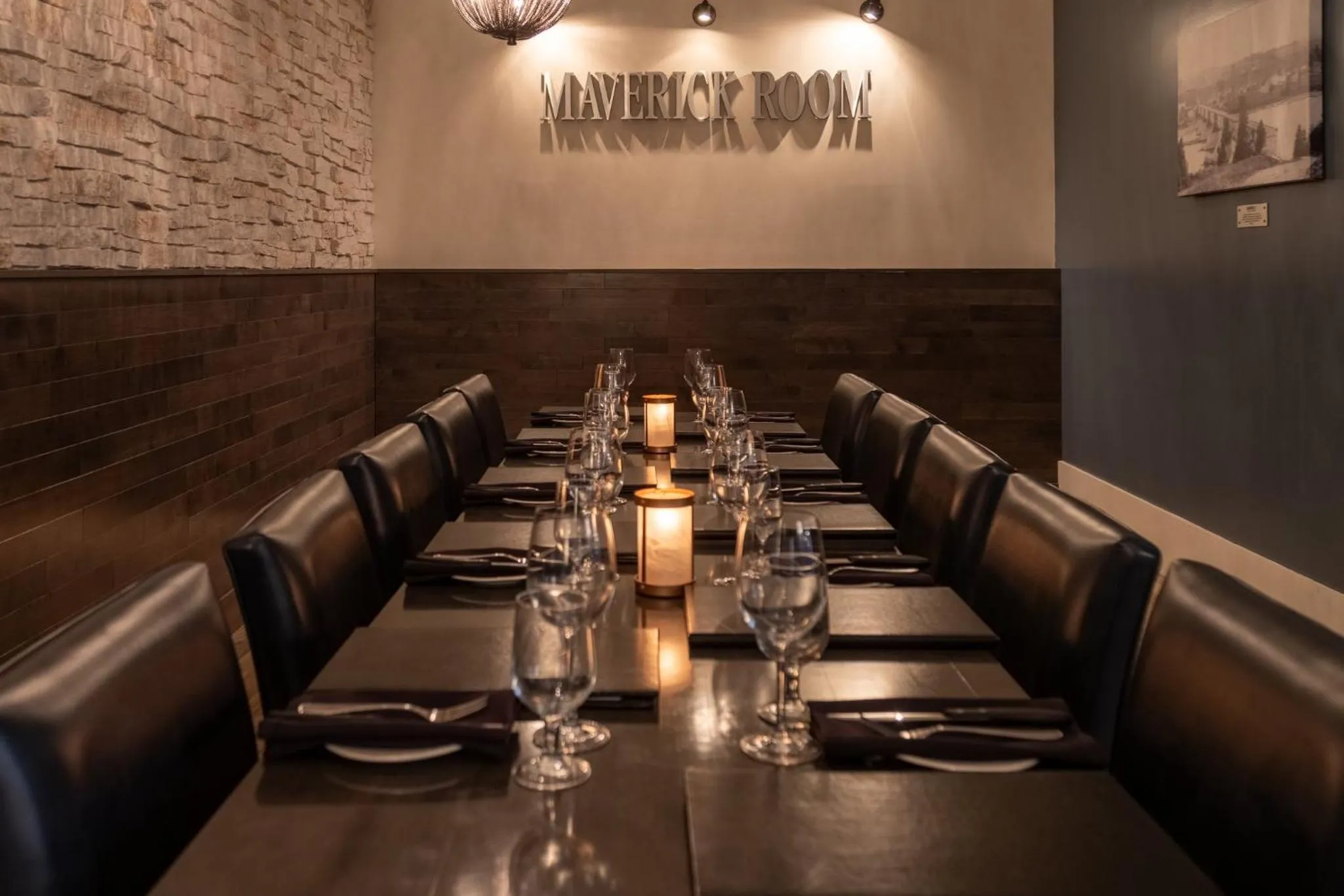 Restaurant/places to eat in Crowne Plaza Fredericton Lord Beaverbrook by IHG