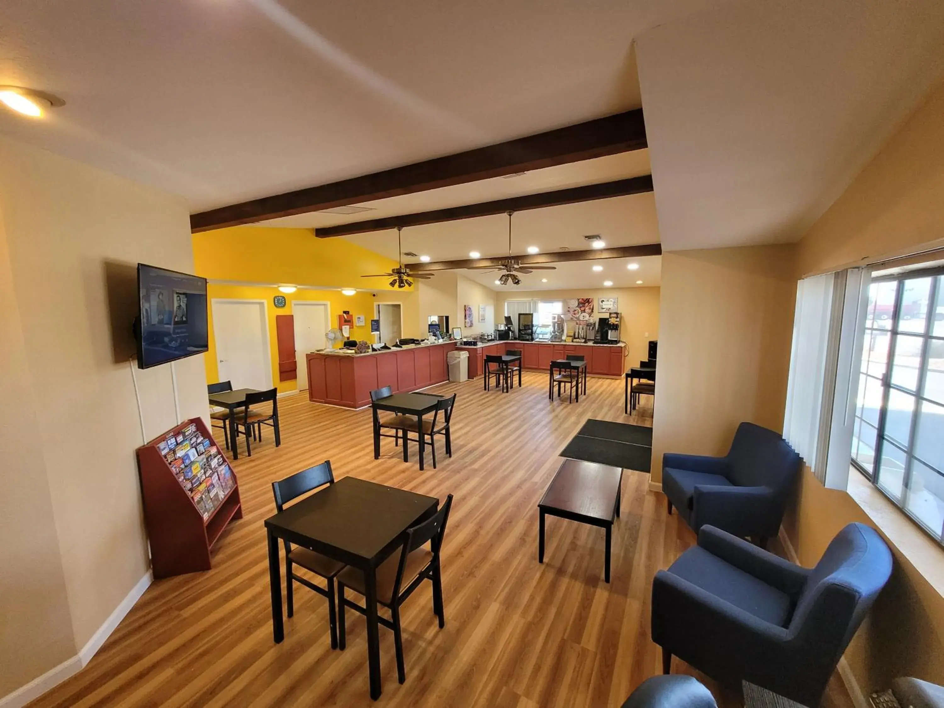 Lobby or reception in Days Inn by Wyndham Willcox Lobby or reception in Days Inn by Wyndham Willcox