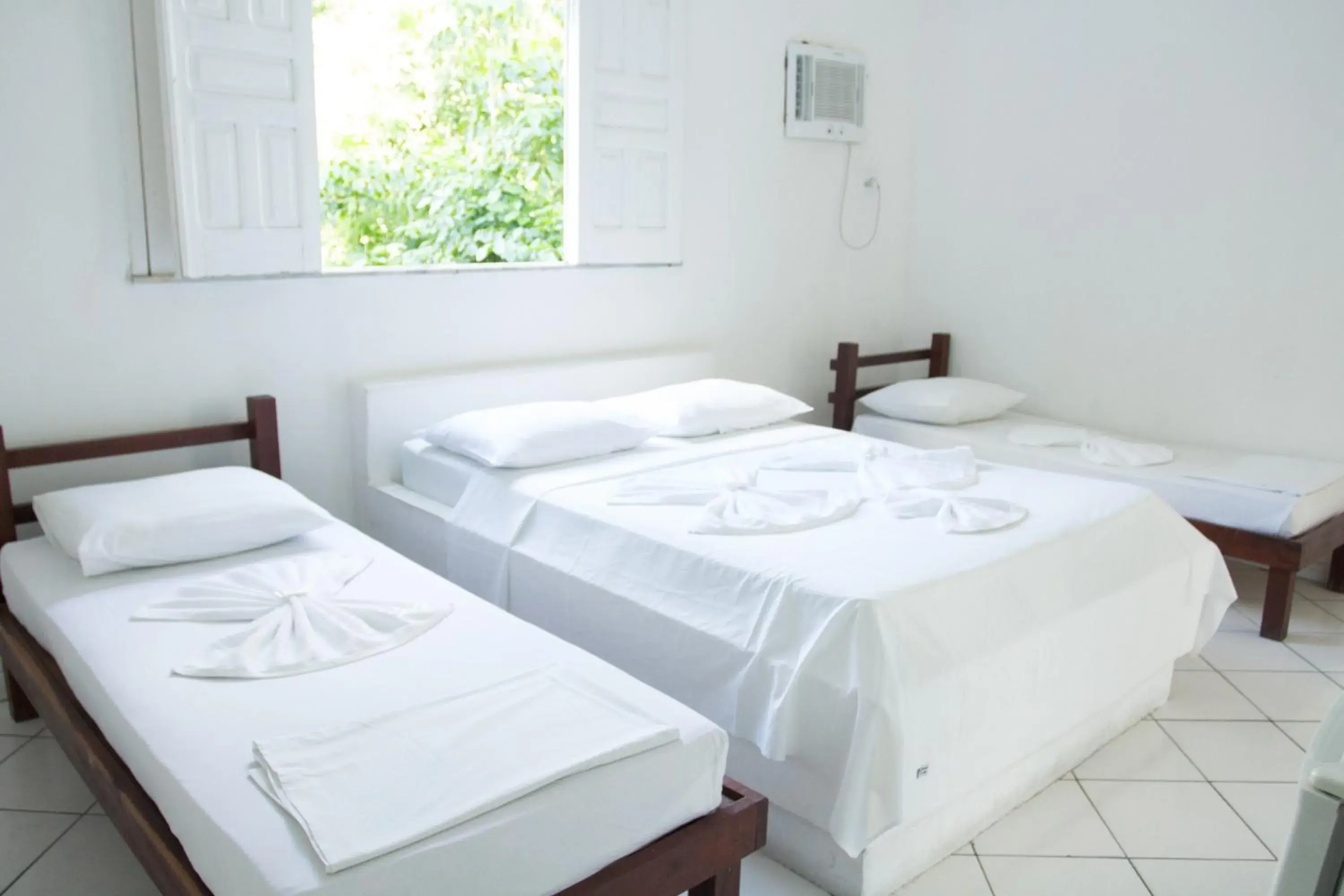 Quadruple Room in Pousada Valmar Quadruple Room in Pousada Valmar
