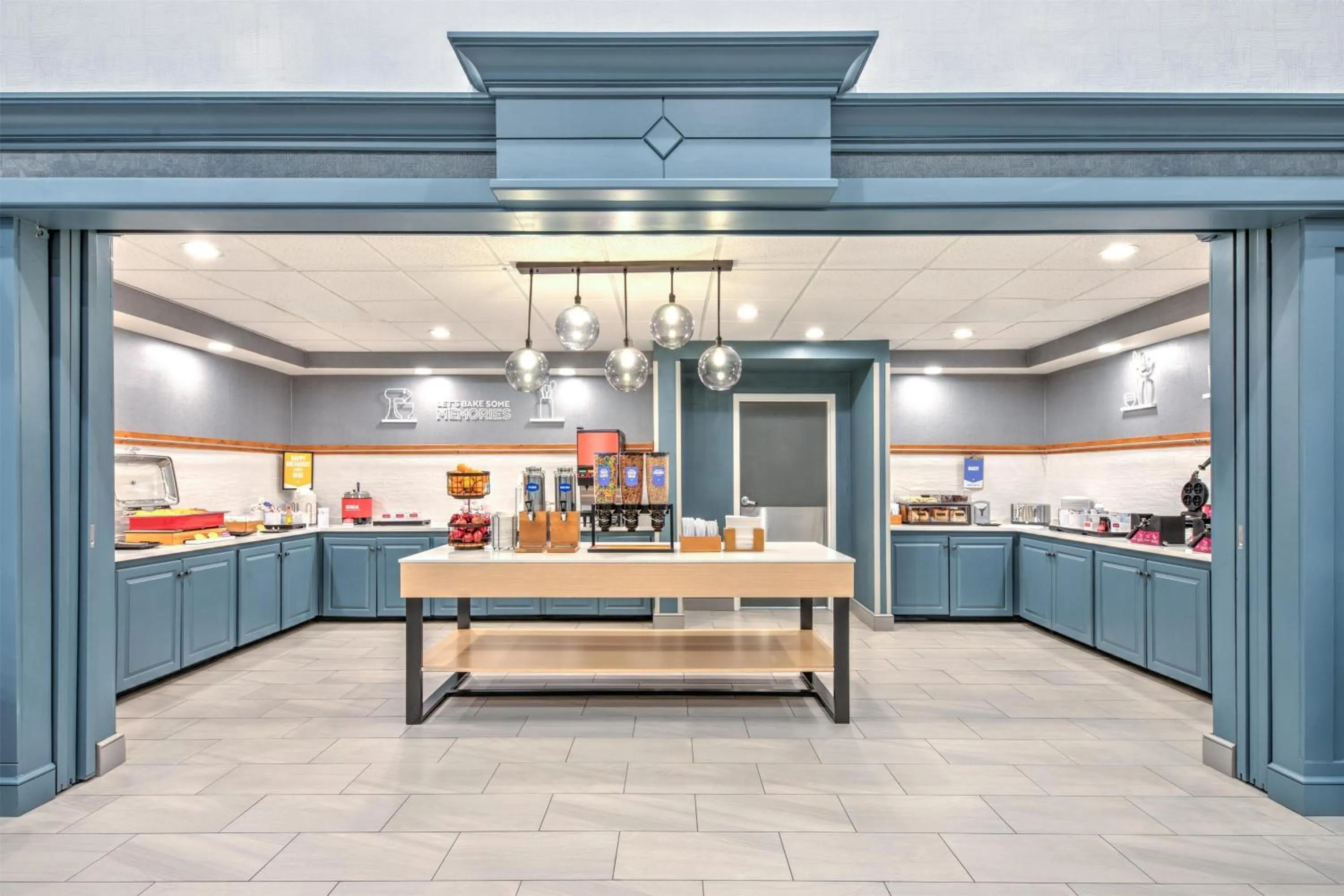 Breakfast in Hampton Inn & Suites West Little Rock