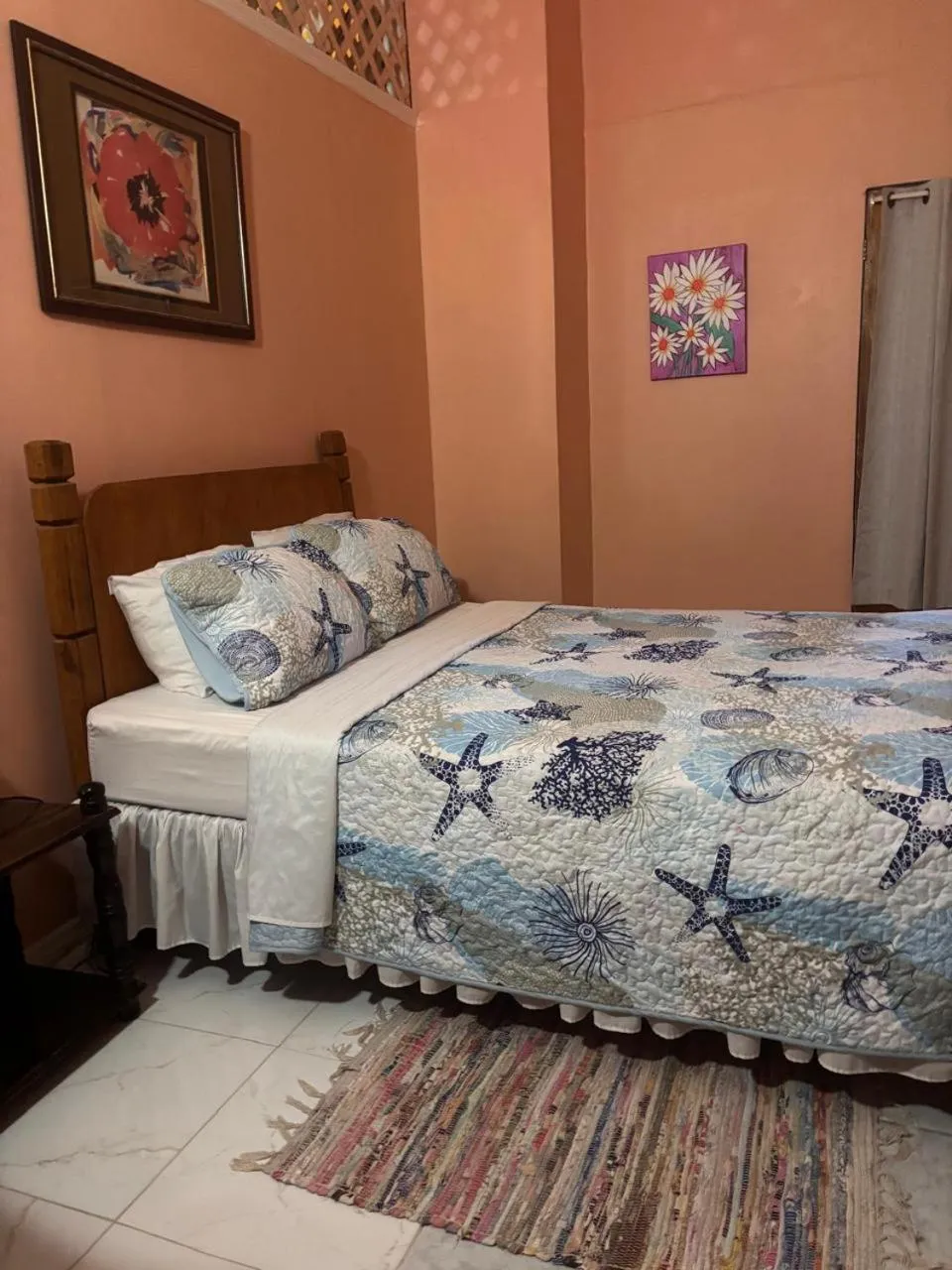 Bed in Ellen Bay Cottages