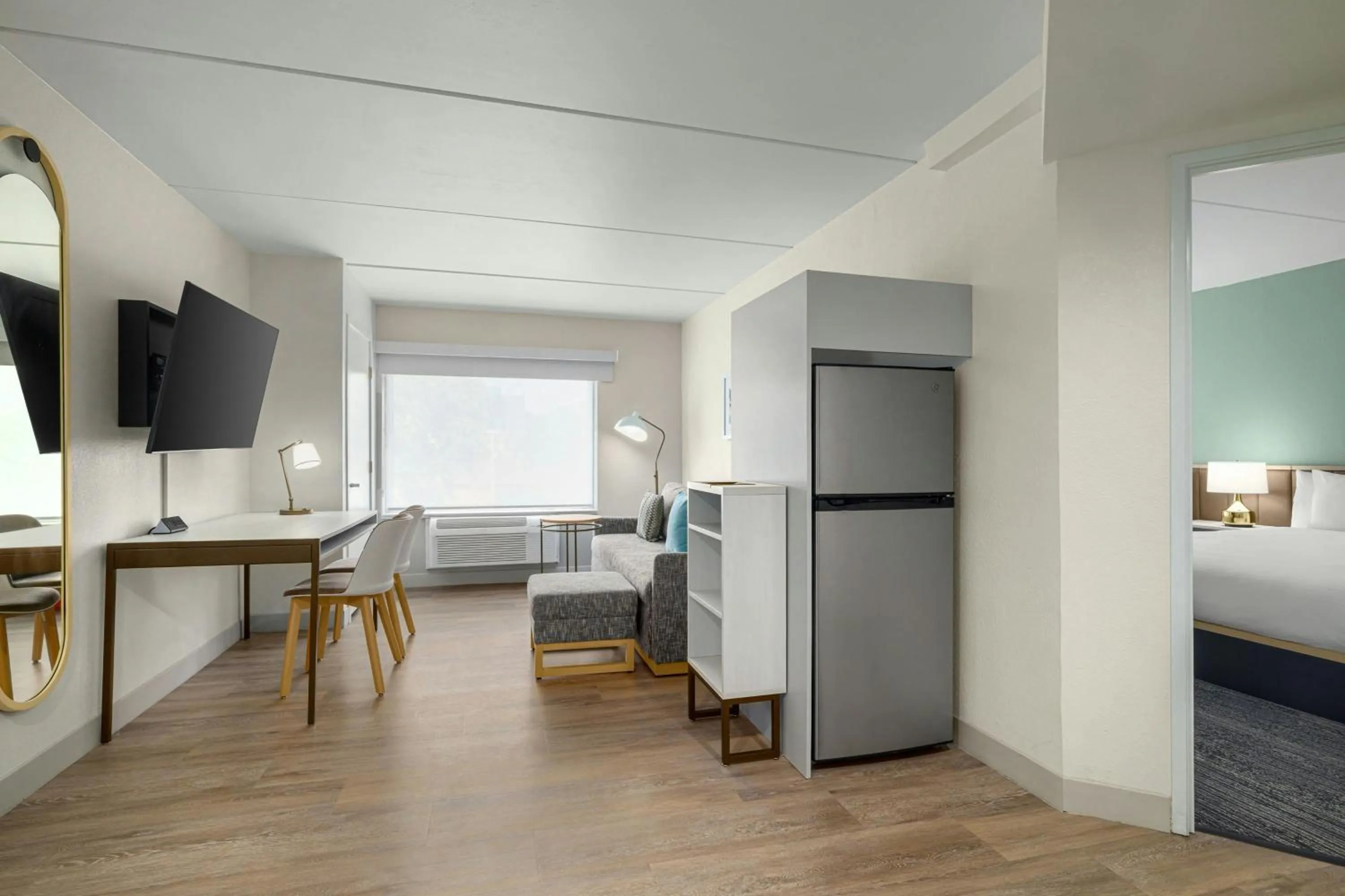 Living room, Bed in TownePlace Suites by Marriott Charlotte LoSo Airport