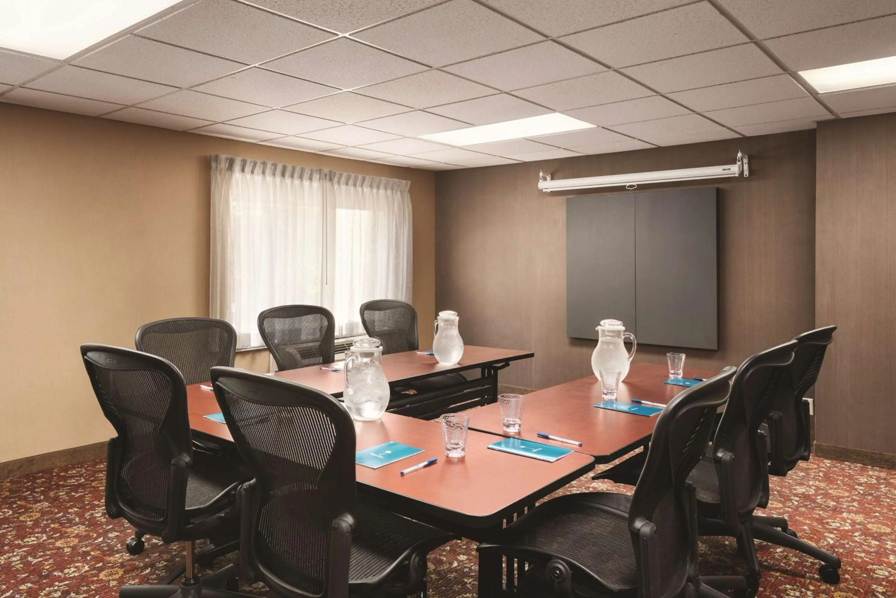 Meeting/conference room in Hyatt House - Charlotte Airport