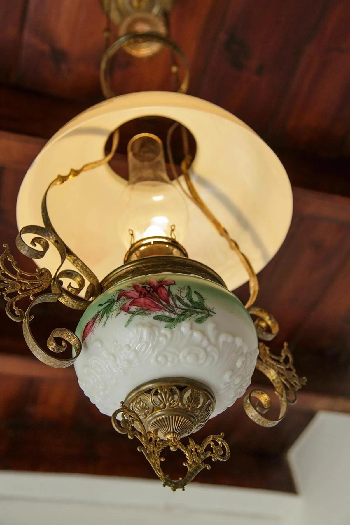 Decorative detail in Blue Lily Retreat