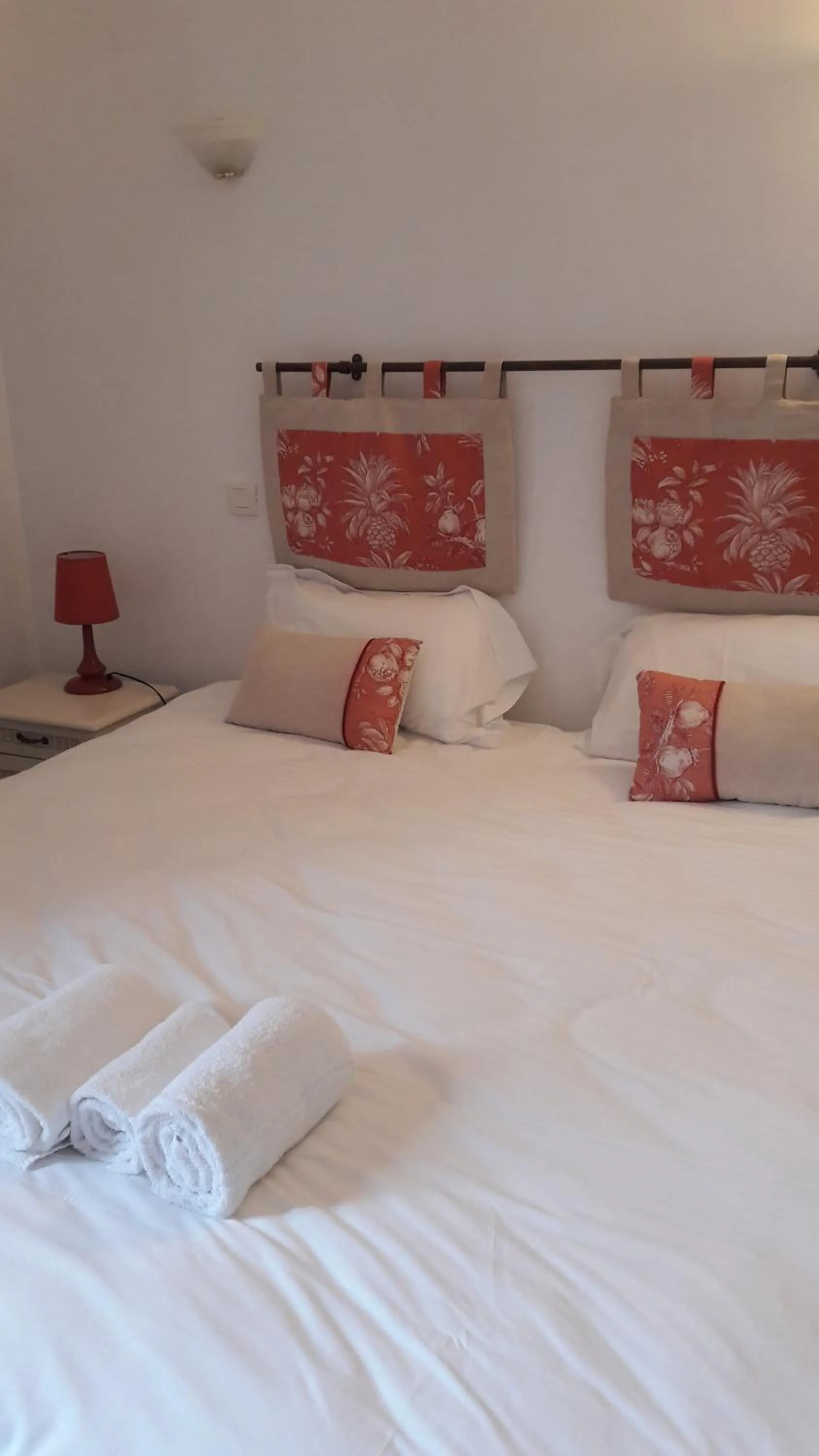 Bed in Le Poisson Ivre