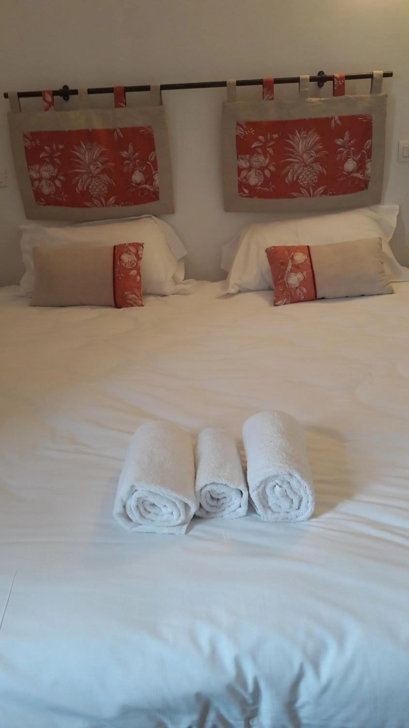 Bed in Le Poisson Ivre