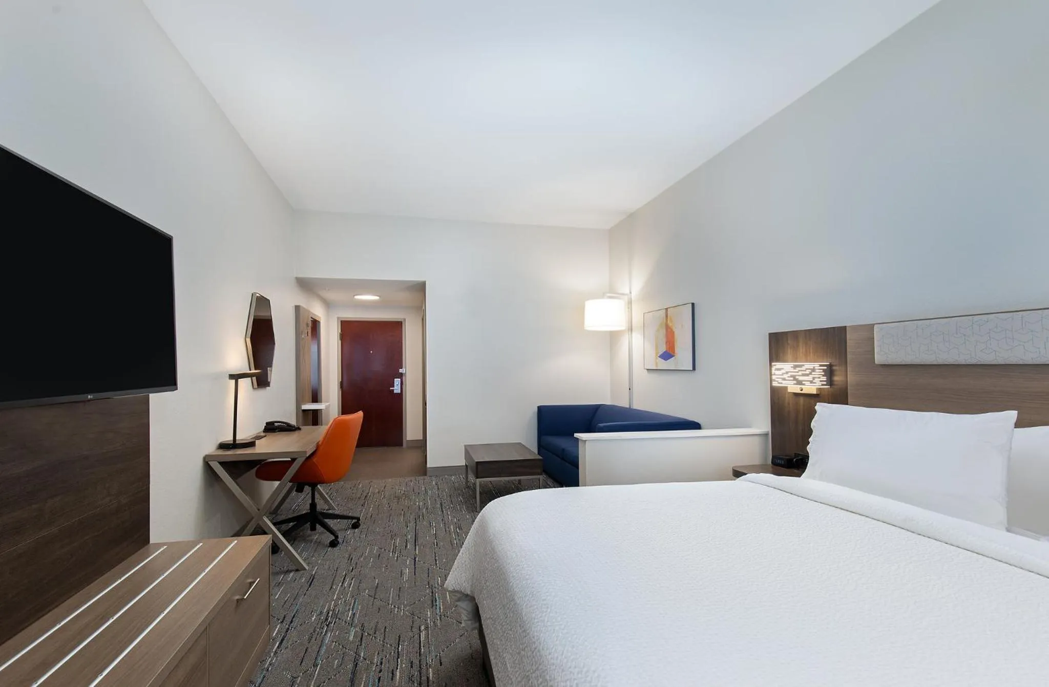 Photo of the whole room, Bed in Holiday Inn Express Savannah South I-95 Richmond Hill by IHG