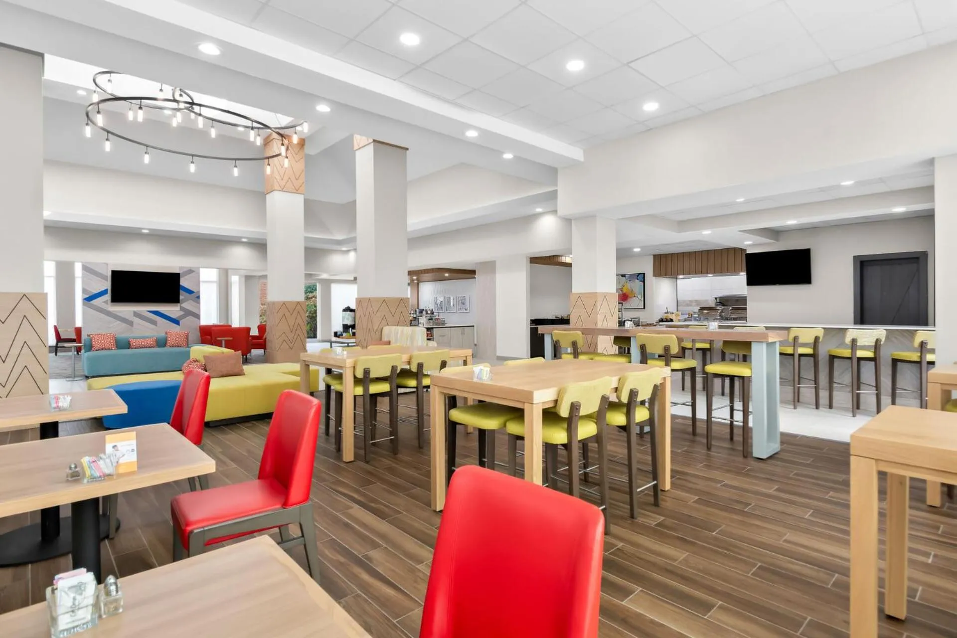 Restaurant/places to eat in Hilton Garden Inn Lexington Georgetown