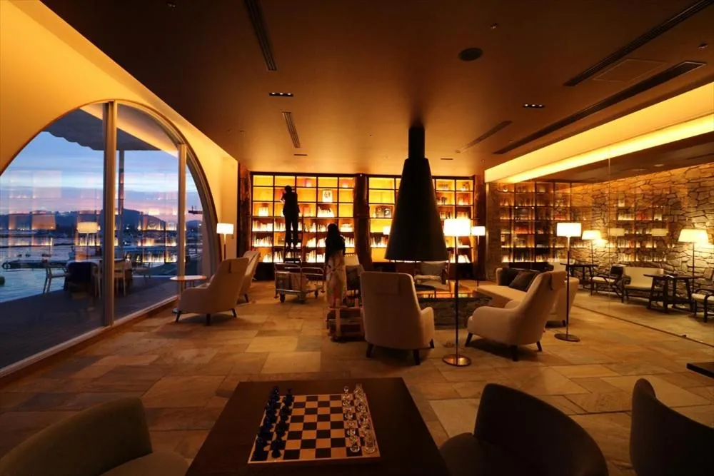 Lounge or bar in Hotel Limani