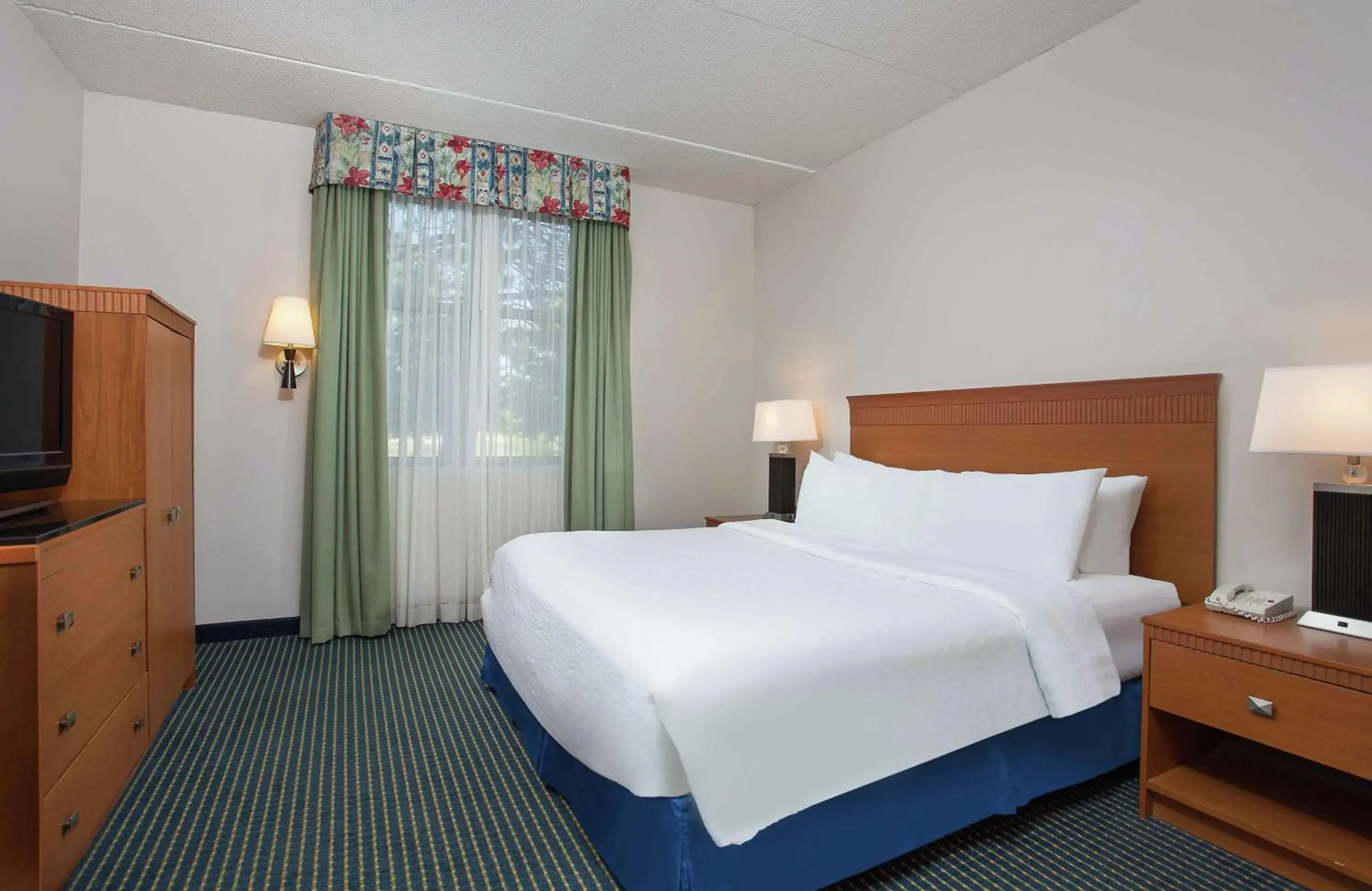 Bed in Embassy Suites Lexington Bed in Embassy Suites Lexington