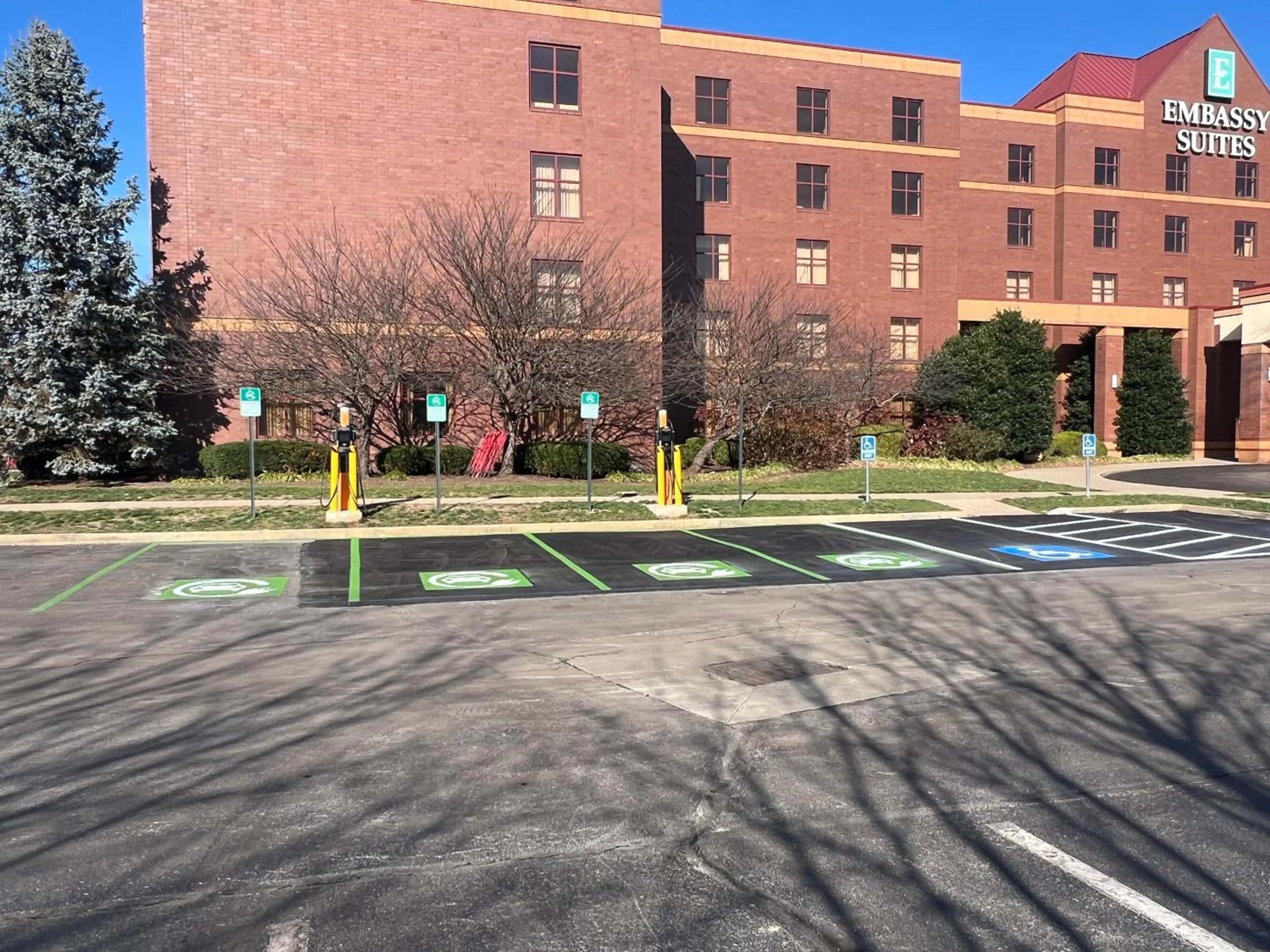 Parking in Embassy Suites Lexington