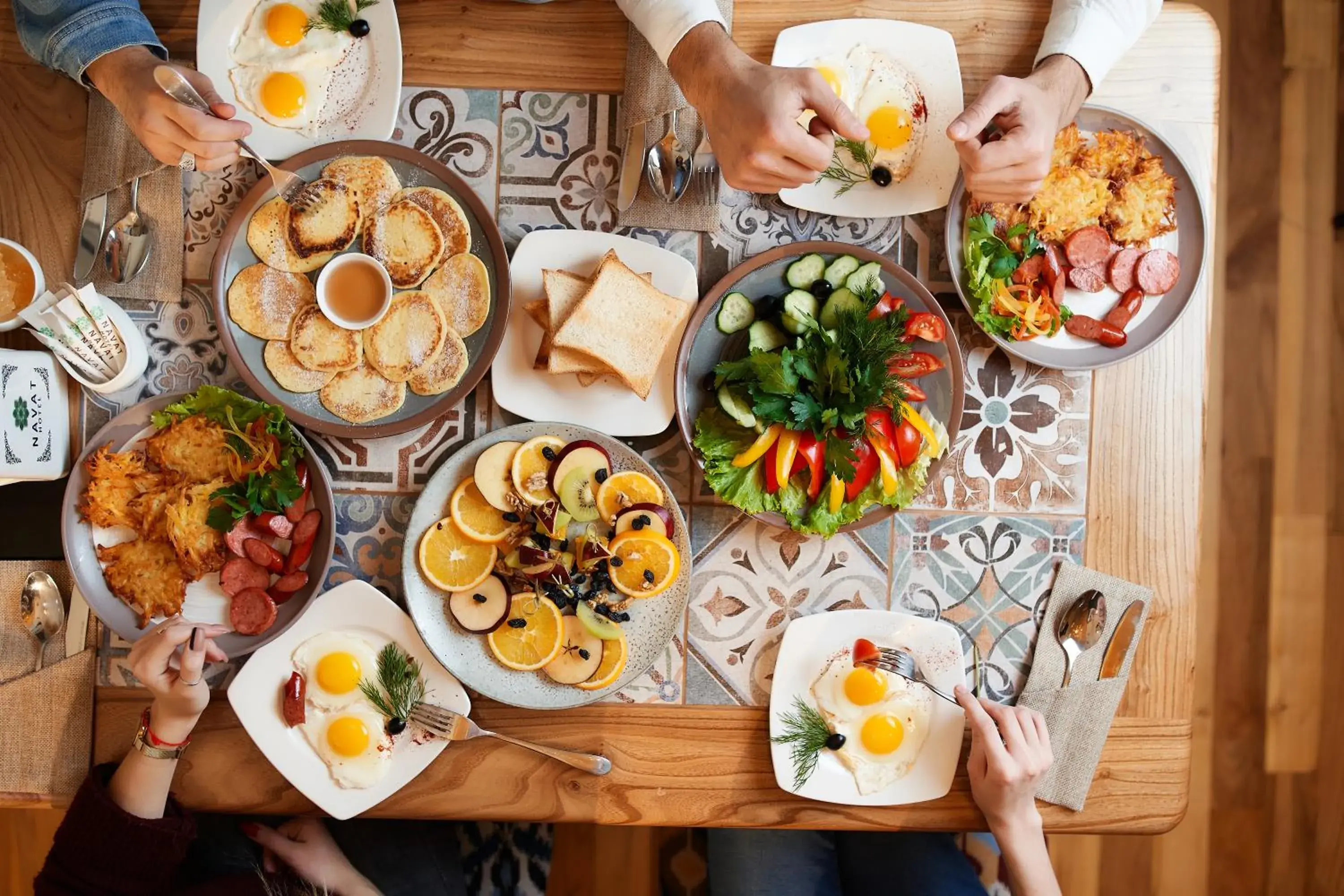 Food and drinks in Navat Hotel Food and drinks in Navat Hotel