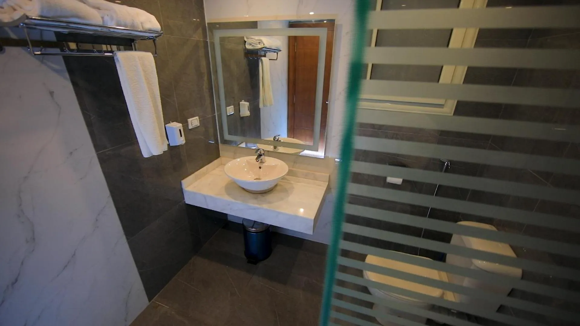 Shower in Villa 14 Suites