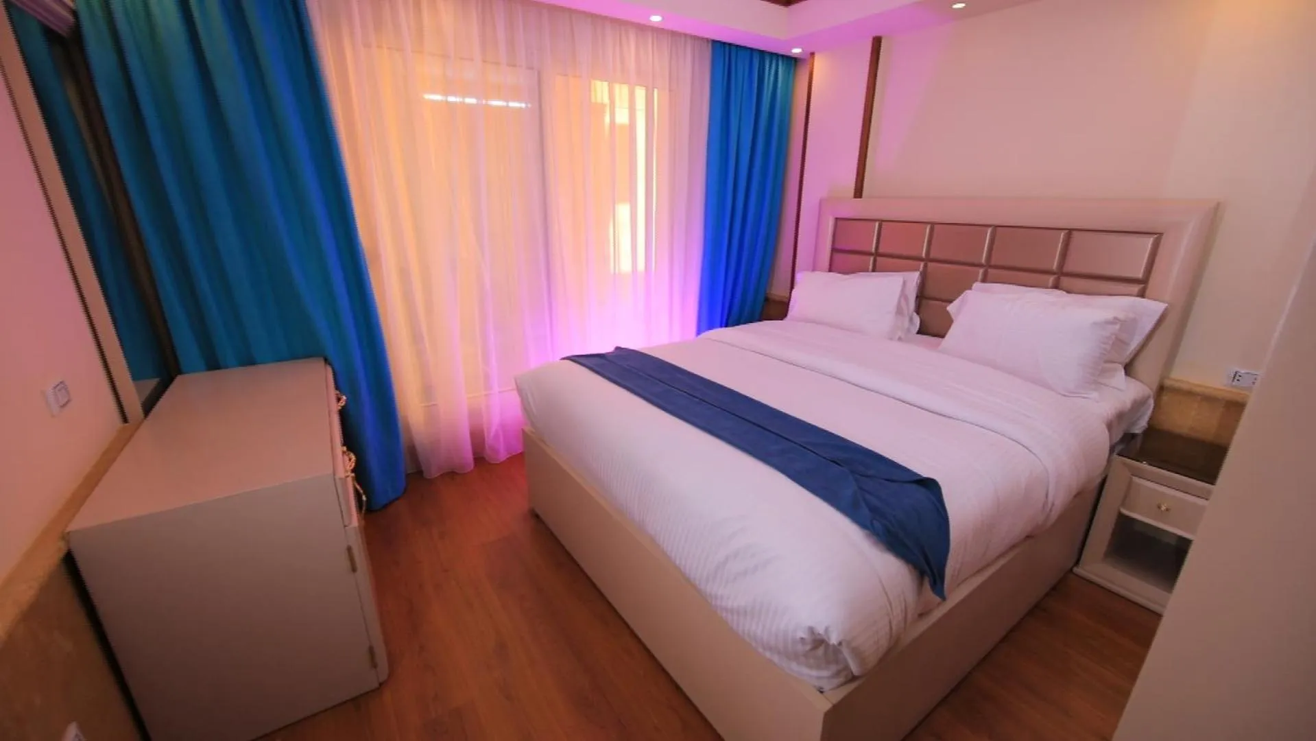 Bedroom, Bed in Villa 14 Suites