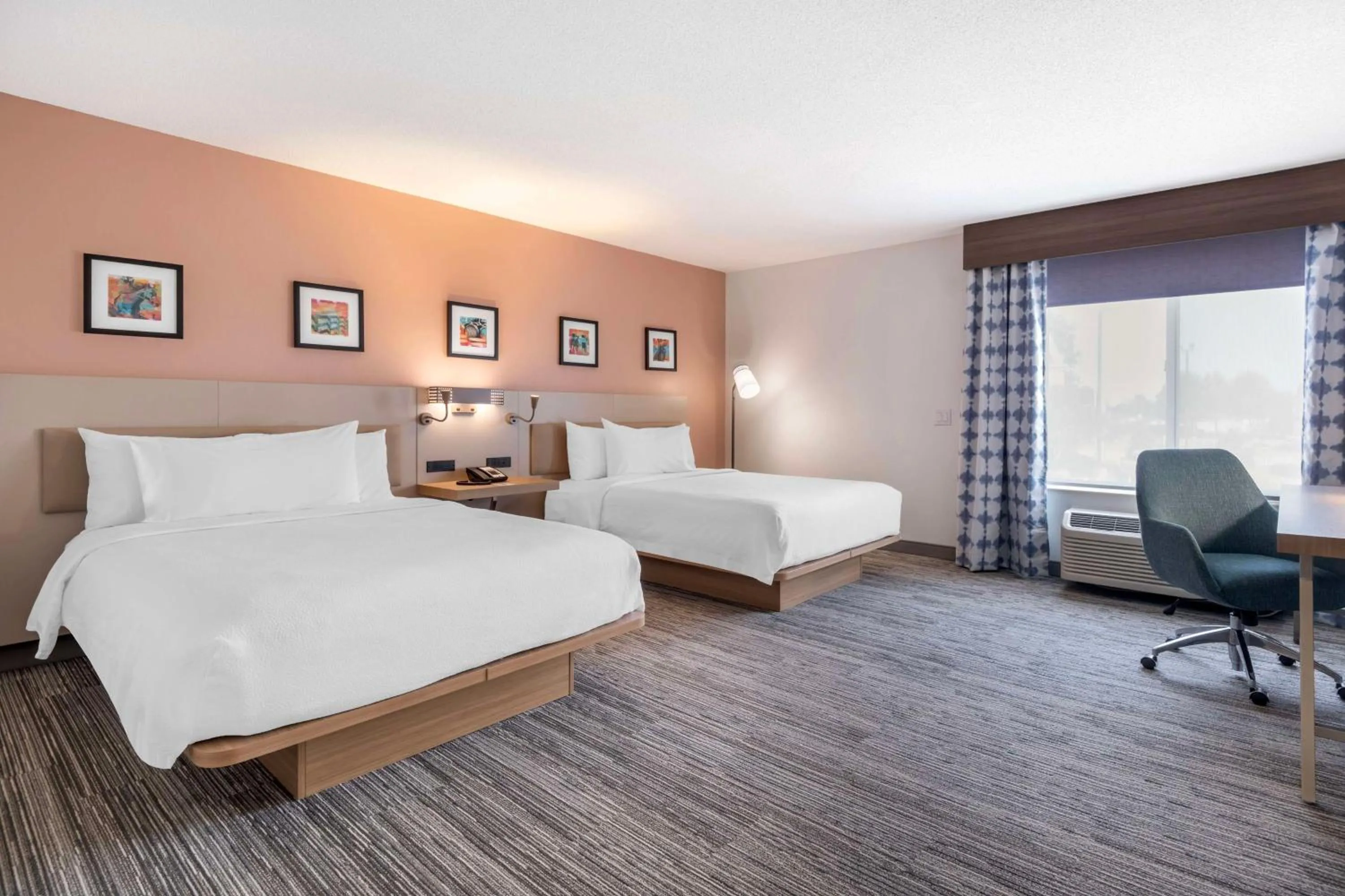 Bed in Hilton Garden Inn Lexington