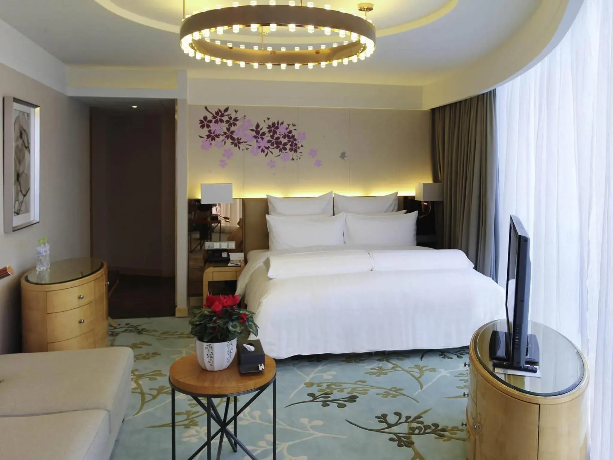 Bedroom, Bed in Pullman Linyi Lushang Bedroom, Bed in Pullman Linyi Lushang