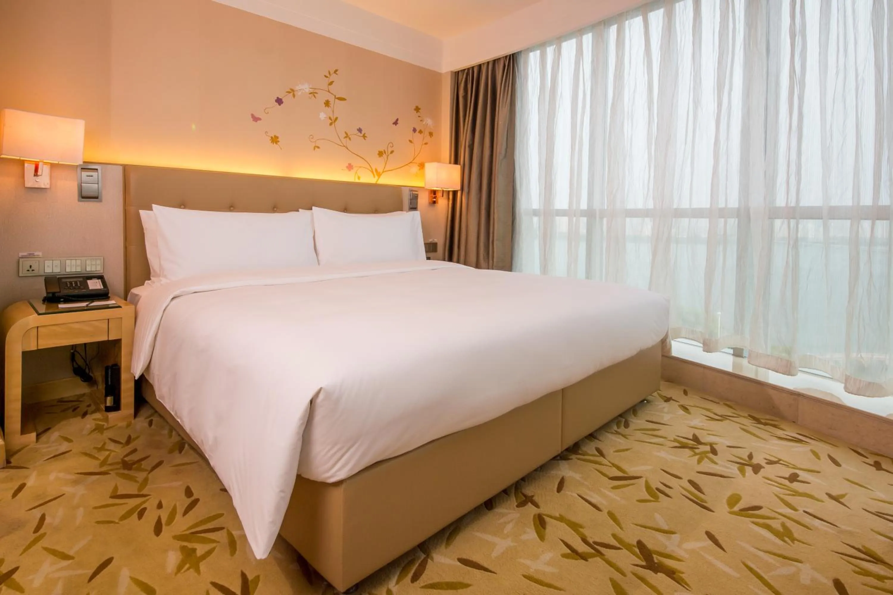 Property building, Bed in Pullman Linyi Lushang