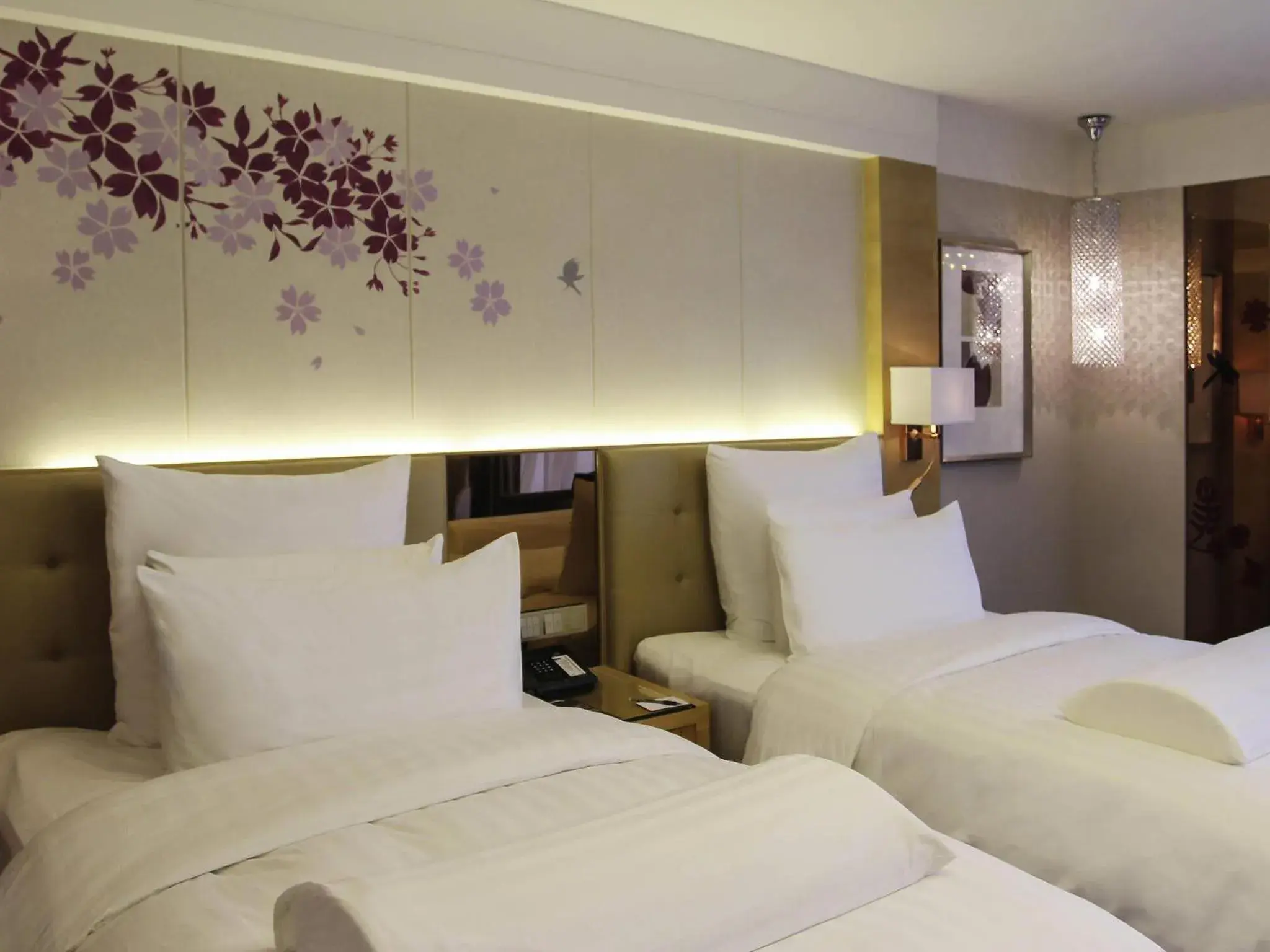 Superior Twin Room with River View in Pullman Linyi Lushang Superior Twin Room with River View in Pullman Linyi Lushang