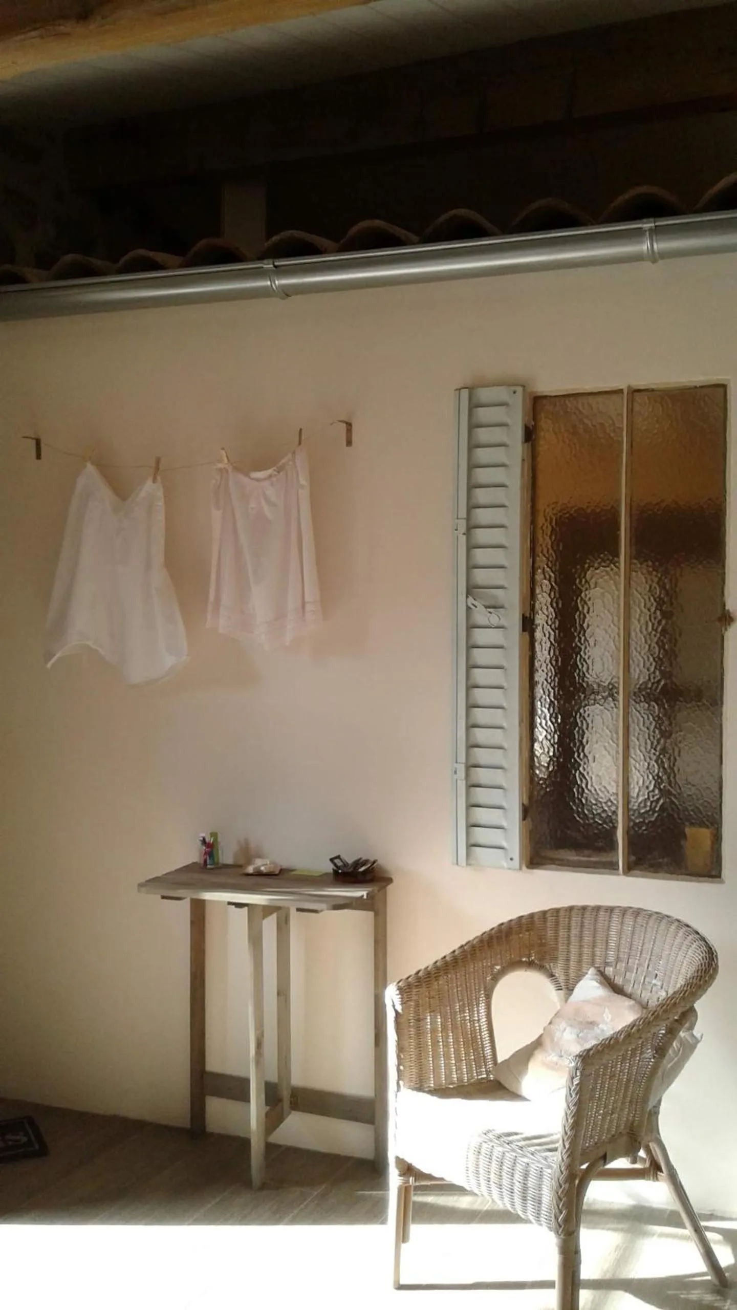 Decorative detail in Domaine Insolite du Petit Moras