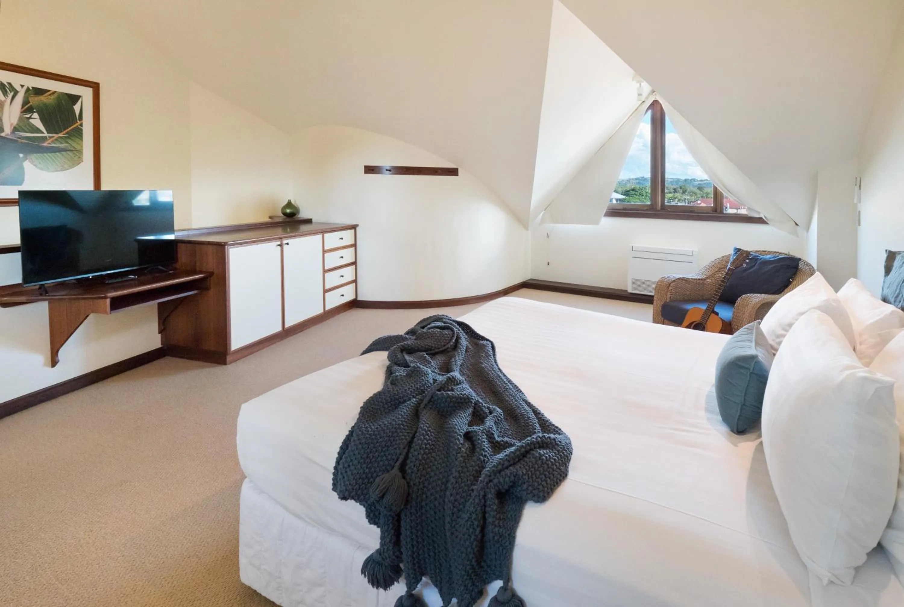 Bed in Beach Hotel Resort